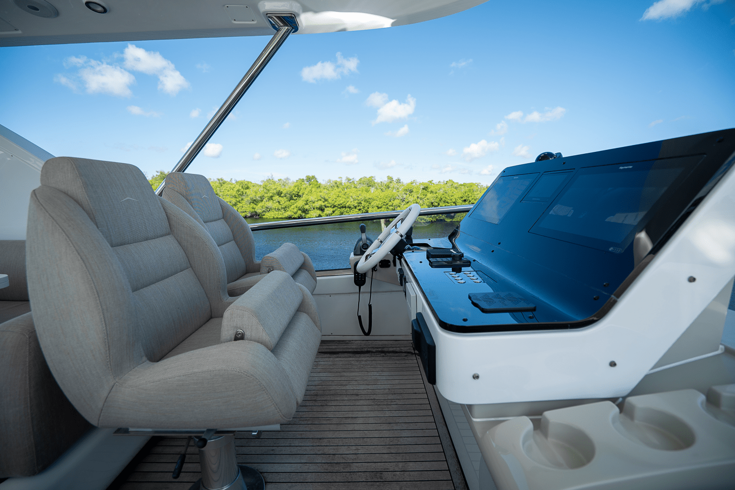 2023 Azimut
                                                             60 FLY Image Thumbnail #53