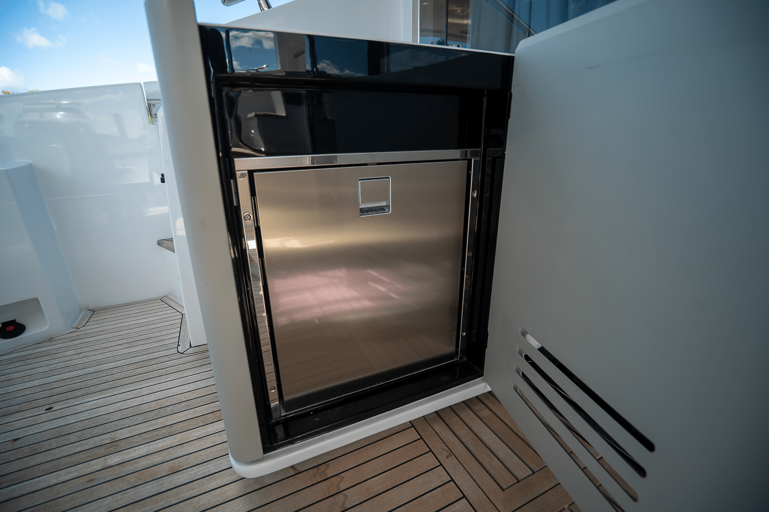 2023 Azimut
                                                             60 FLY Image Thumbnail #13