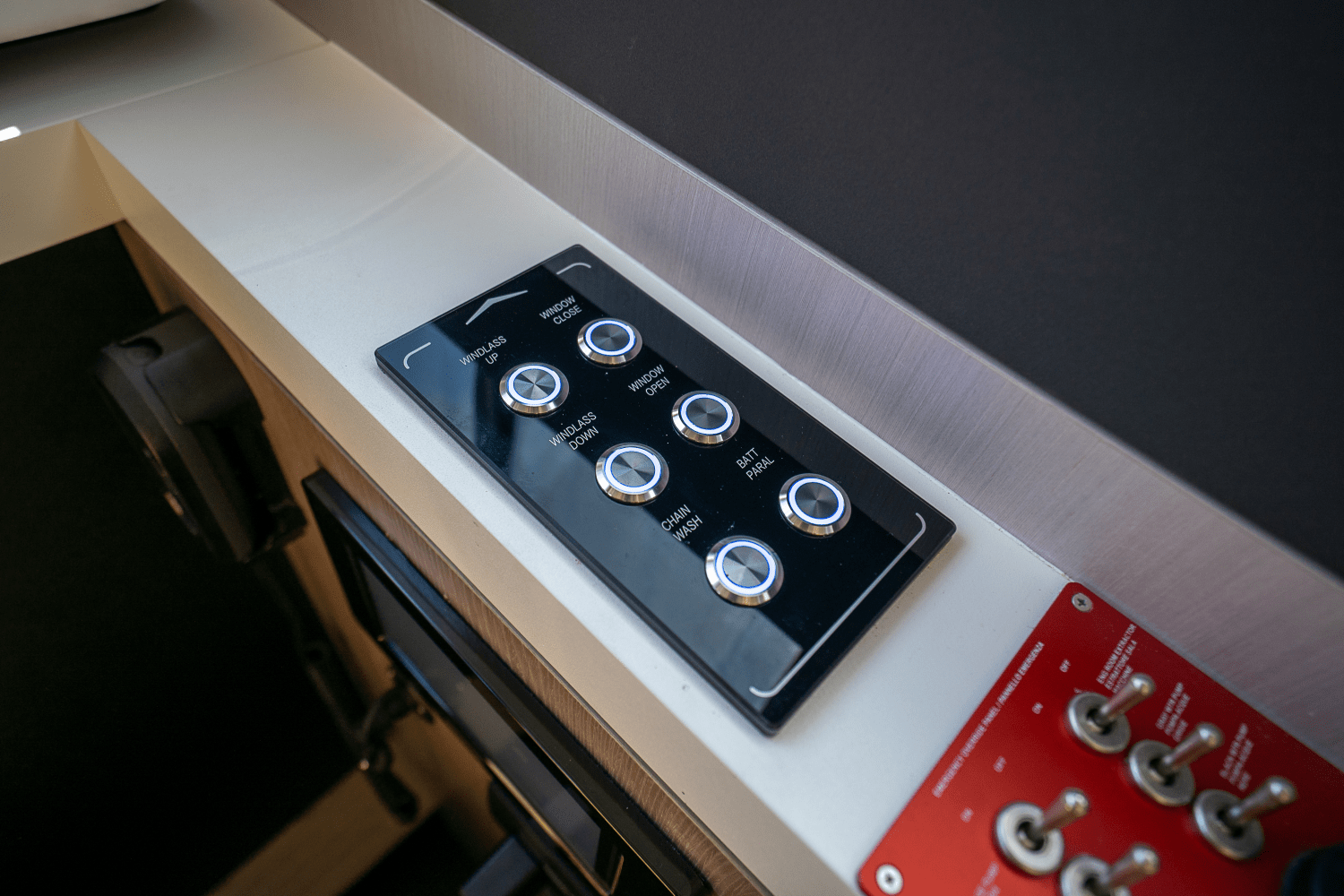 2023 Azimut
                                                             60 FLY Image Thumbnail #37