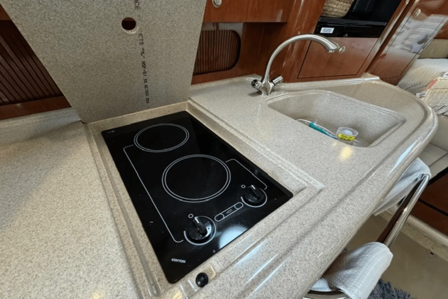 2006 Sea Ray 340 Sundancer Image Thumbnail #22
