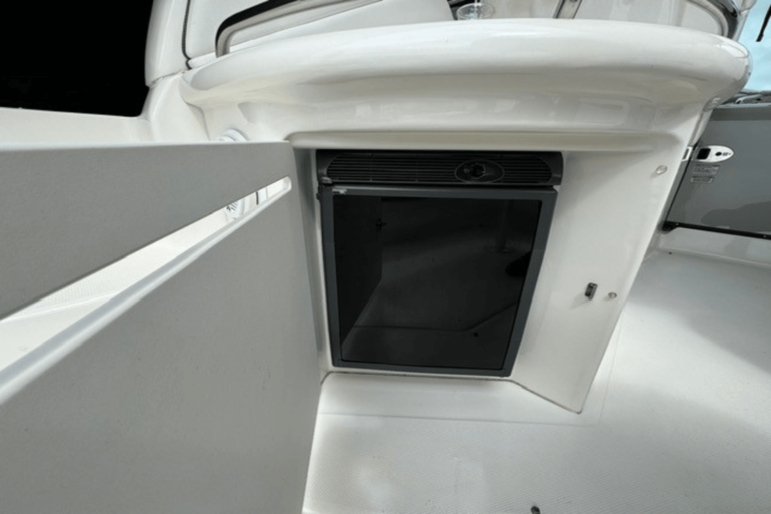 2006 Sea Ray 340 Sundancer Image Thumbnail #4
