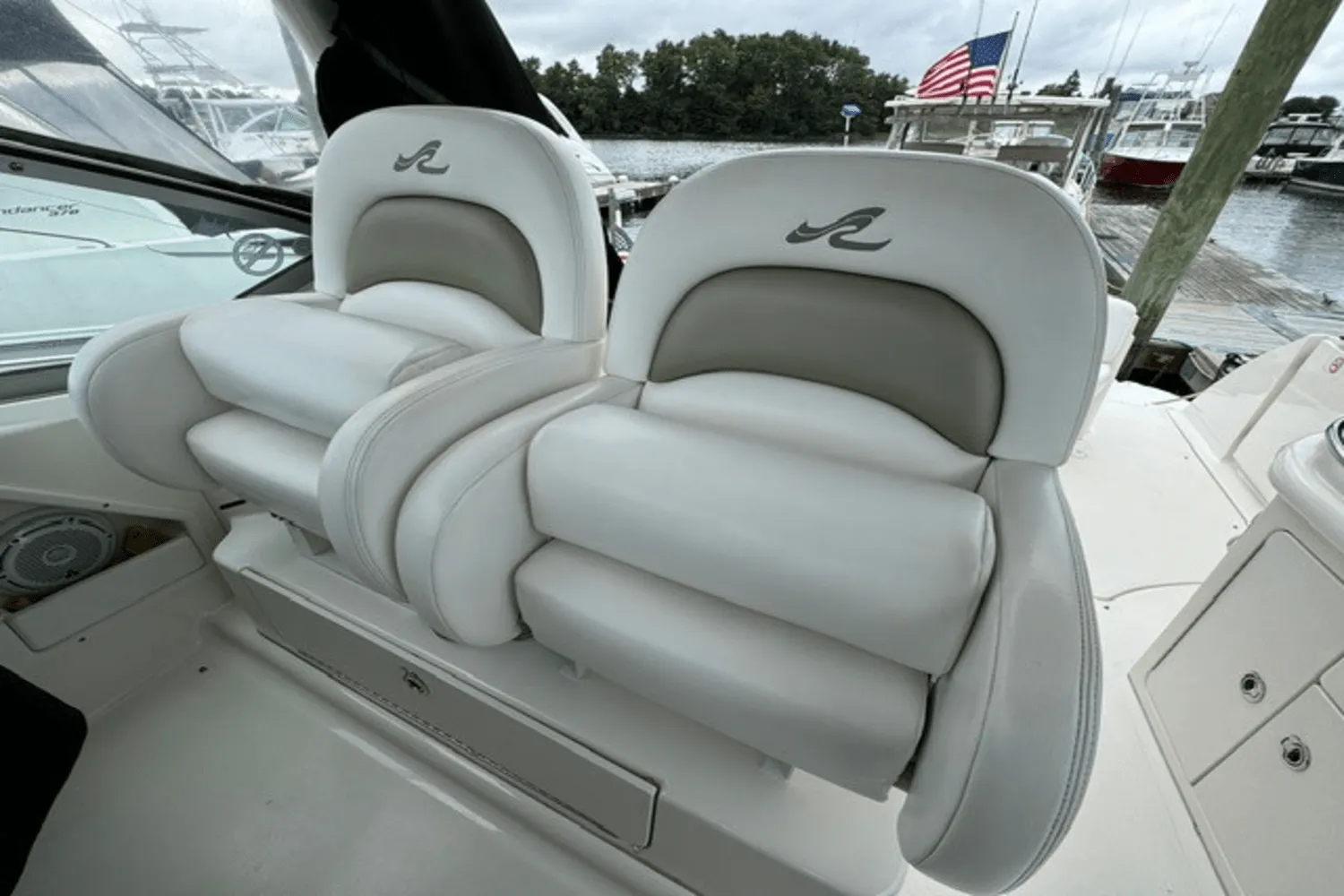 2006 Sea Ray 340 Sundancer Image Thumbnail #5