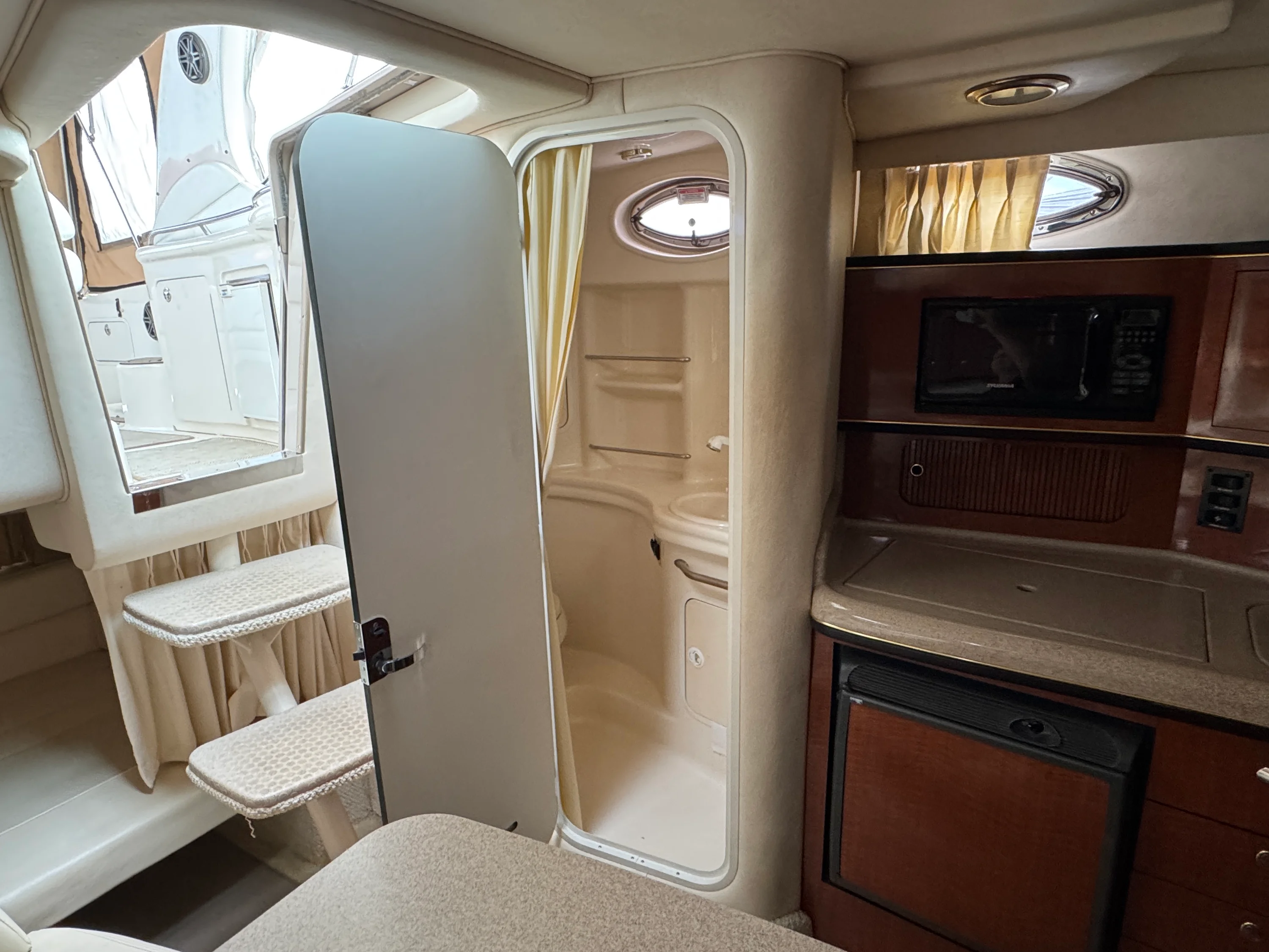 2002 Sea Ray 300 SUNDANCER Image Thumbnail #40