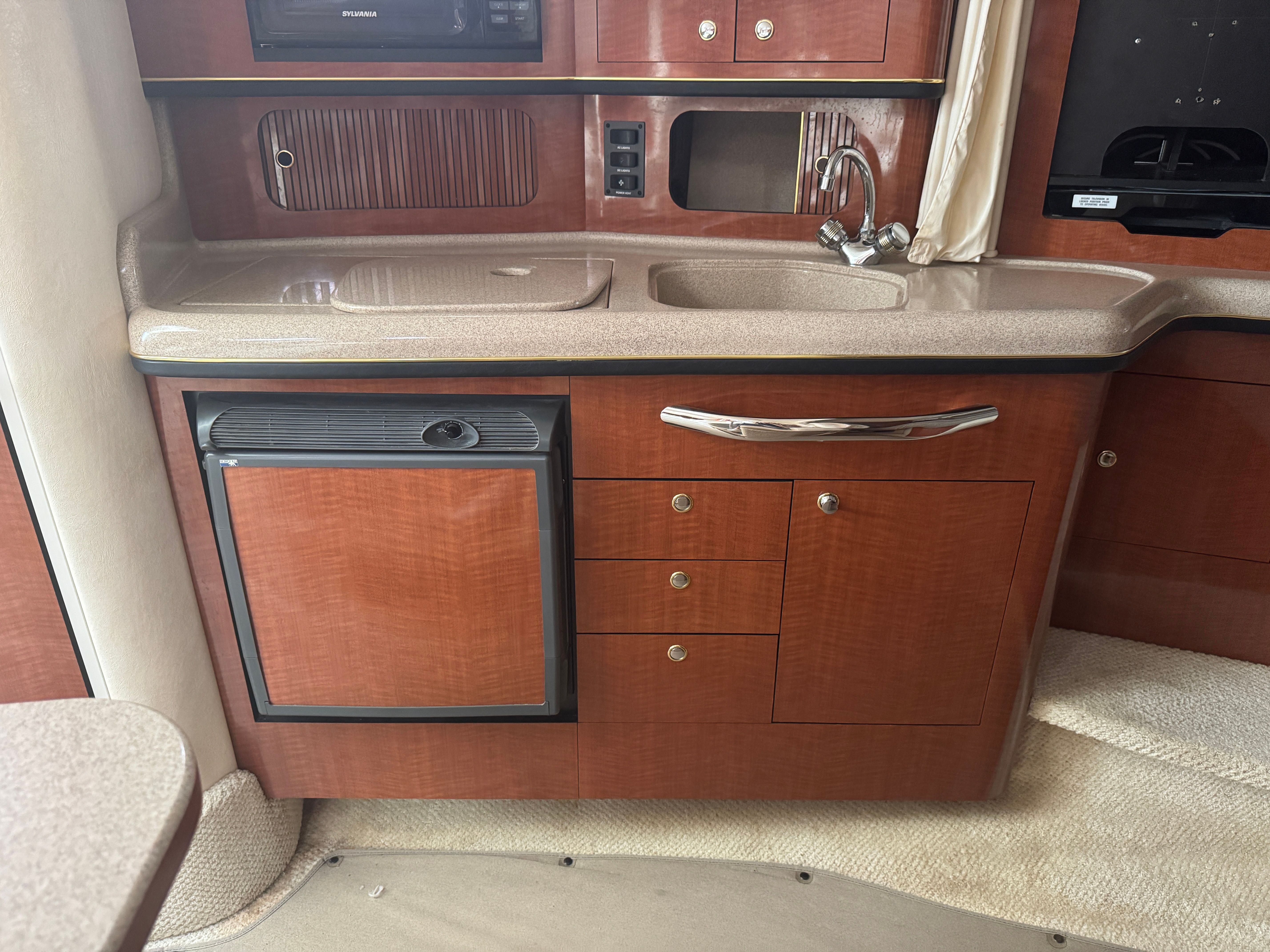 2002 Sea Ray 300 SUNDANCER Image Thumbnail #35