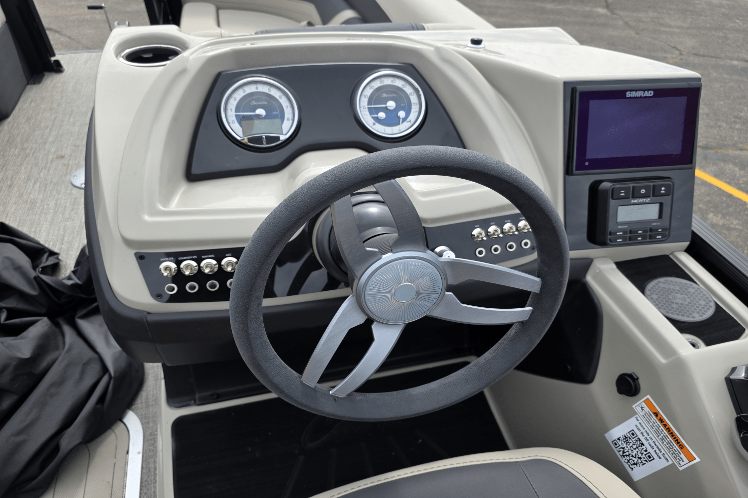 2023 Barletta CABRIO 22 UCTT Image Thumbnail #6