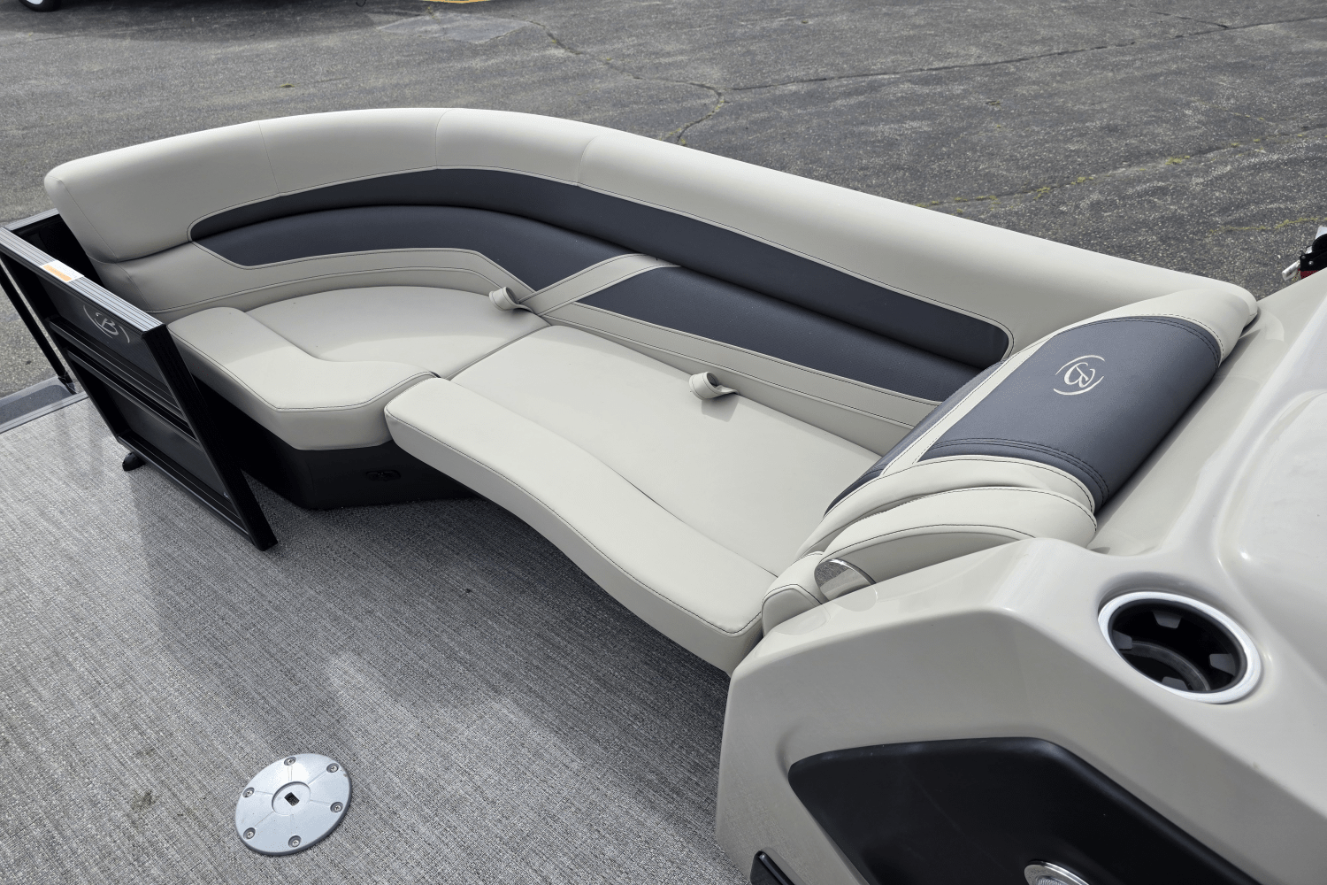 2023 Barletta CABRIO 22 UCTT Image Thumbnail #10