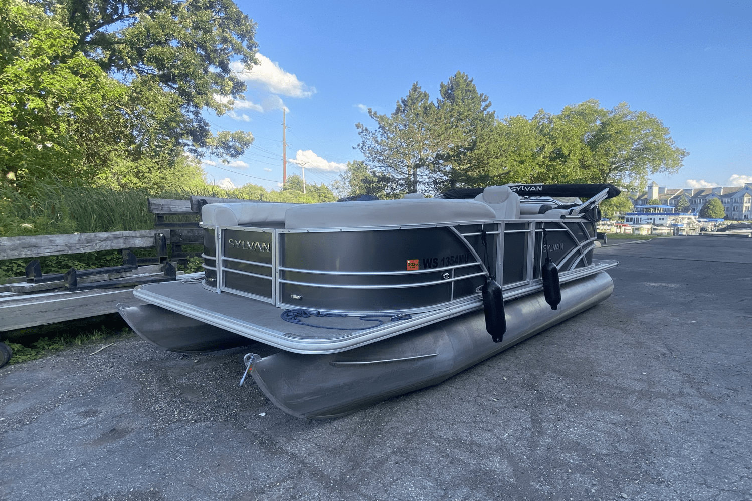 2021 Sylvan MIRAGE 8520 LZ Image Thumbnail #2