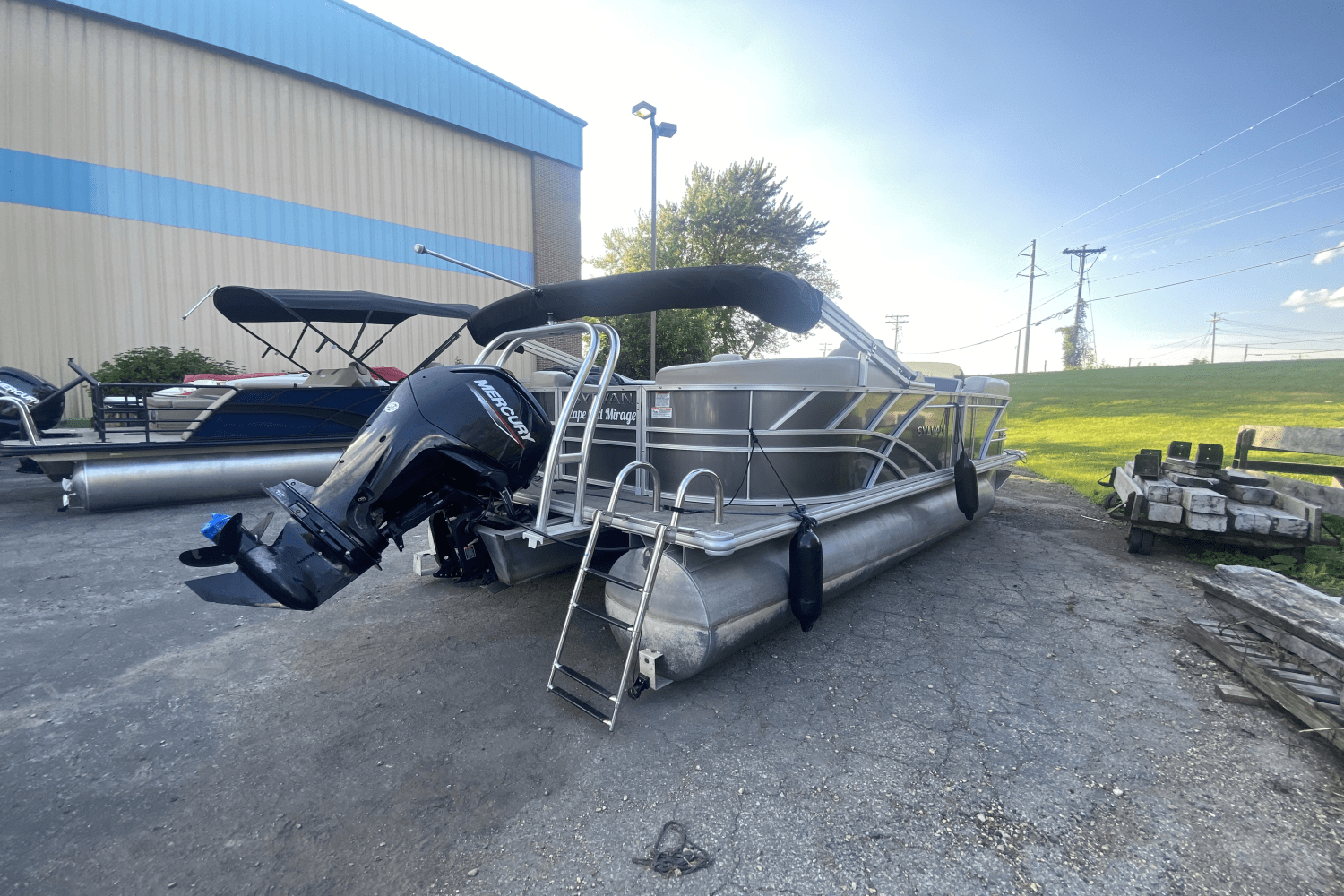2021 Sylvan MIRAGE 8520 LZ Image Thumbnail #1