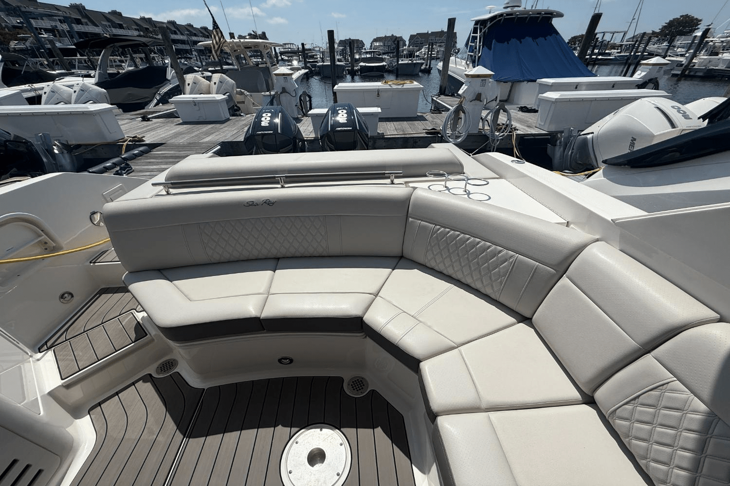 2023 Sea Ray SLX 310 Outboard Image Thumbnail #8