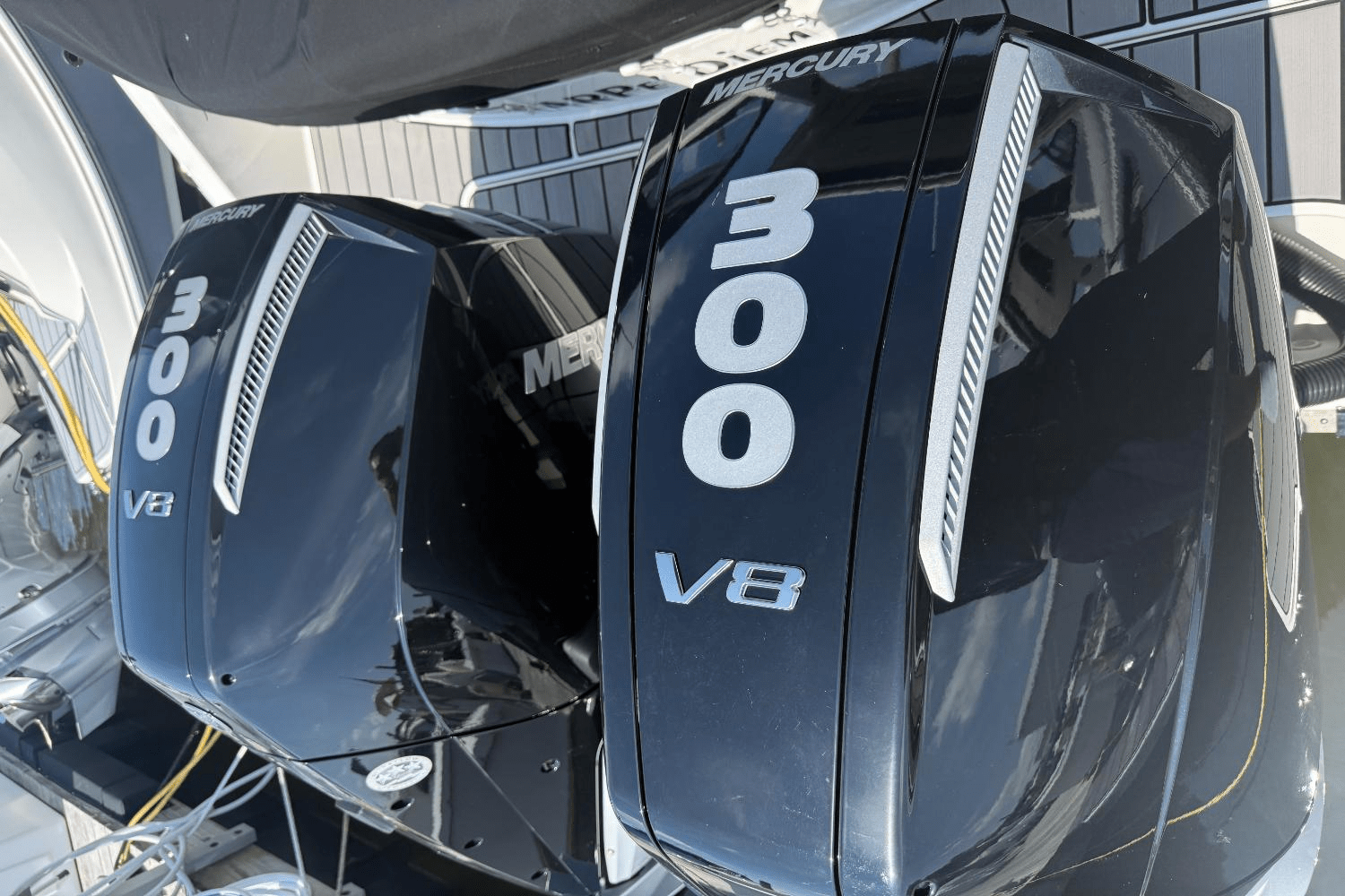 2023 Sea Ray SLX 310 Outboard Image Thumbnail #14