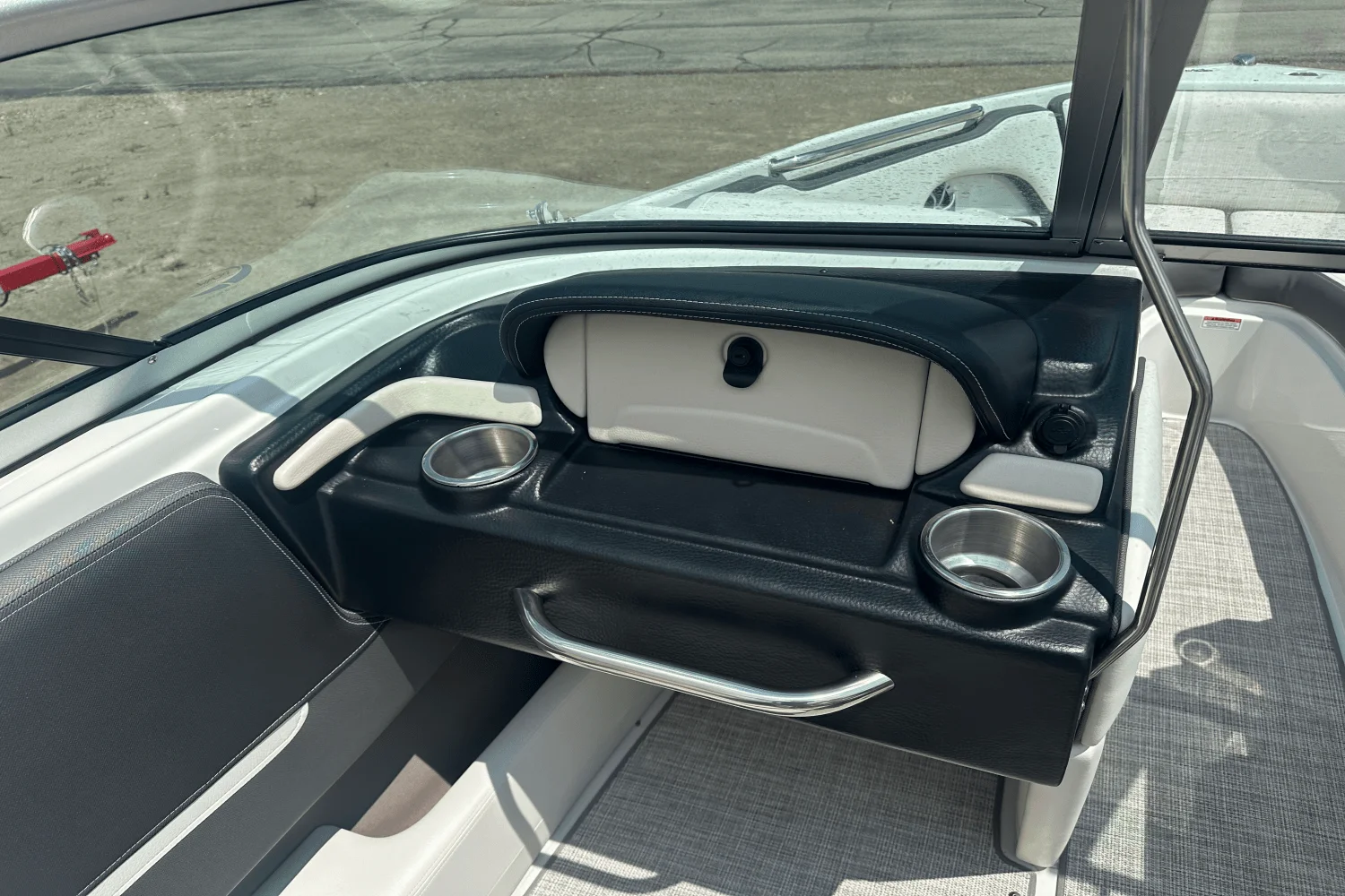 2022 Crownline 210 SS Image Thumbnail #7