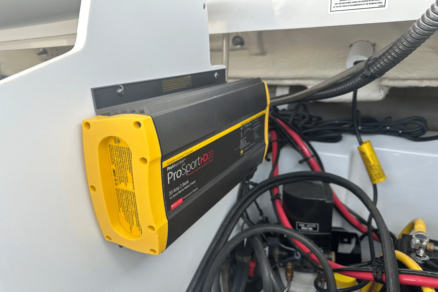 2022 Crownline 210 SS Image Thumbnail #14