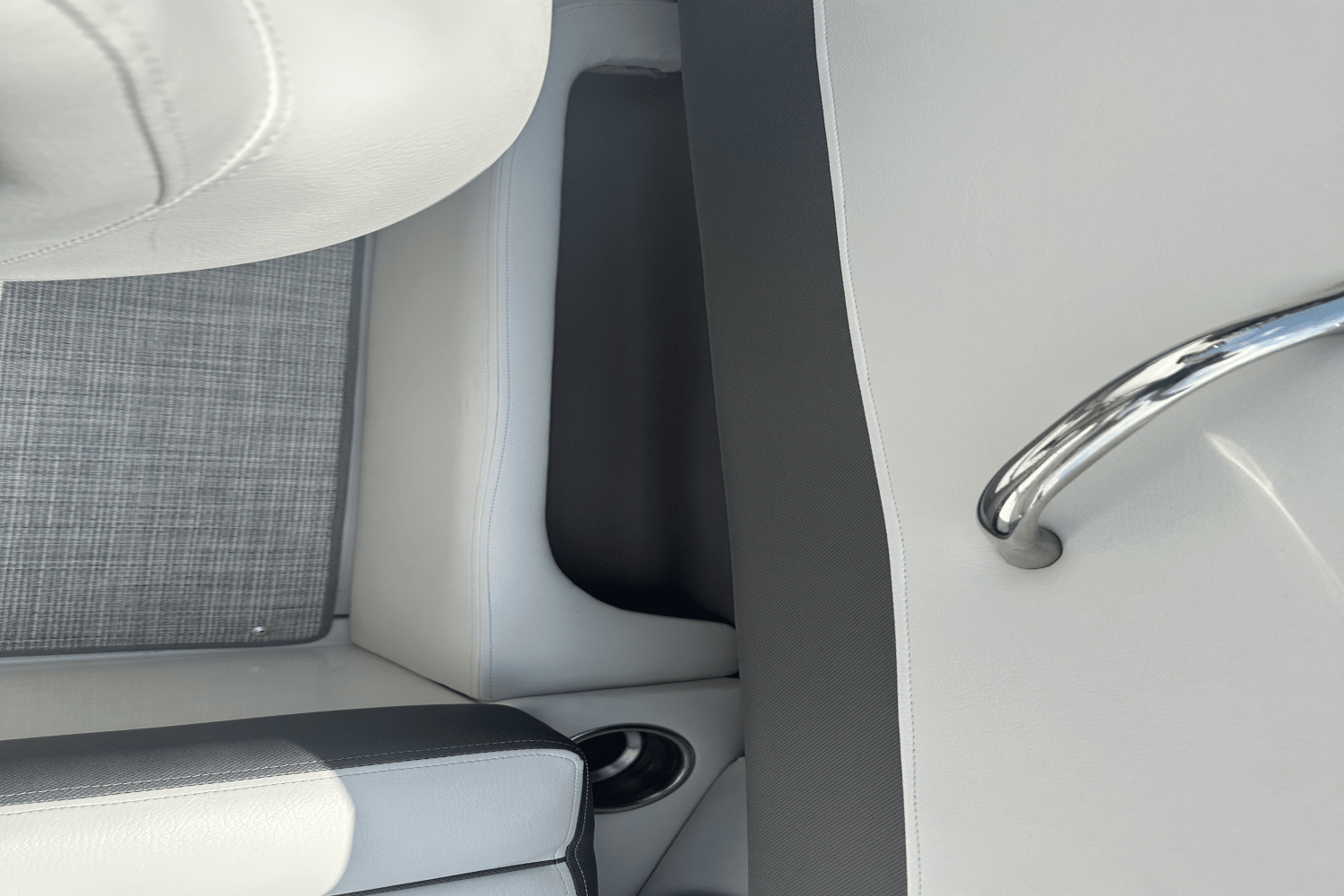 2022 Crownline 210 SS Image Thumbnail #19