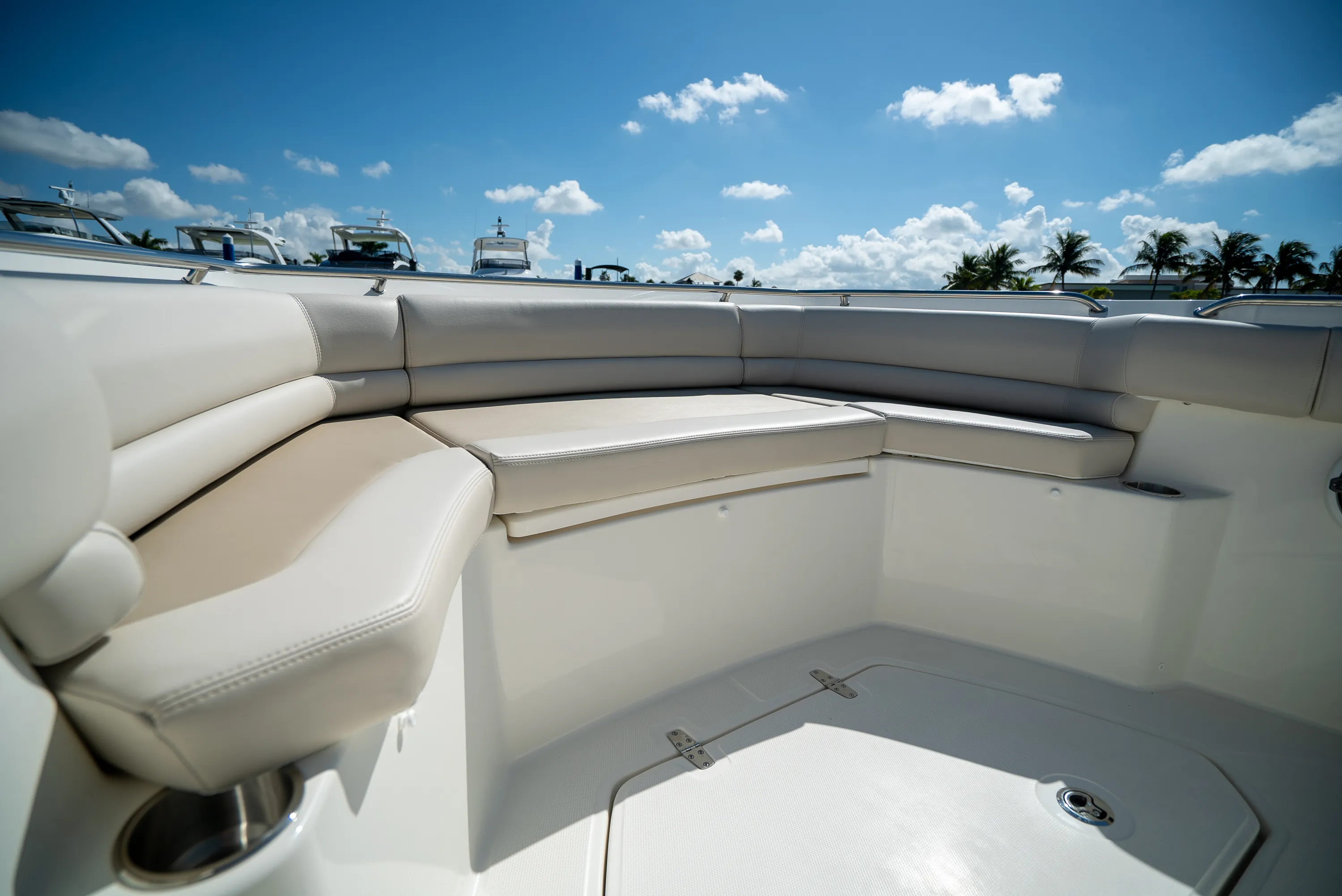 2026 Boston Whaler 330 Outrage Image Thumbnail #18