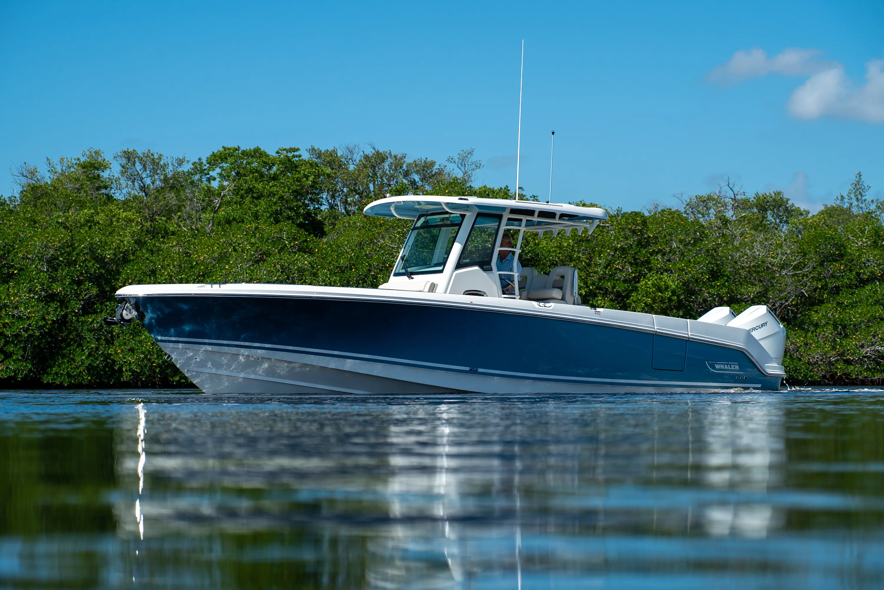 2026 Boston Whaler 330 Outrage Image Thumbnail #2