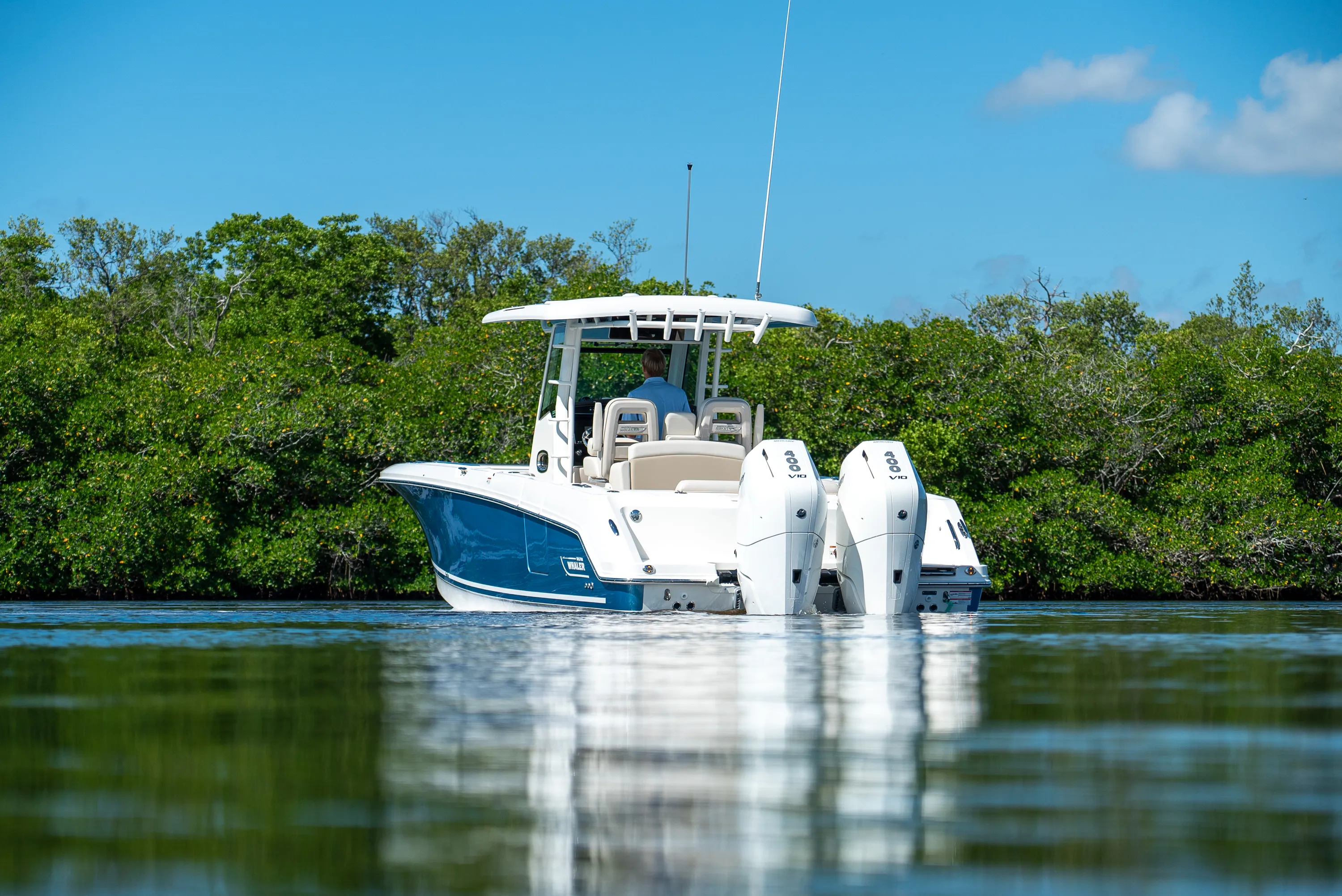 2026 Boston Whaler 330 Outrage Image Thumbnail #24