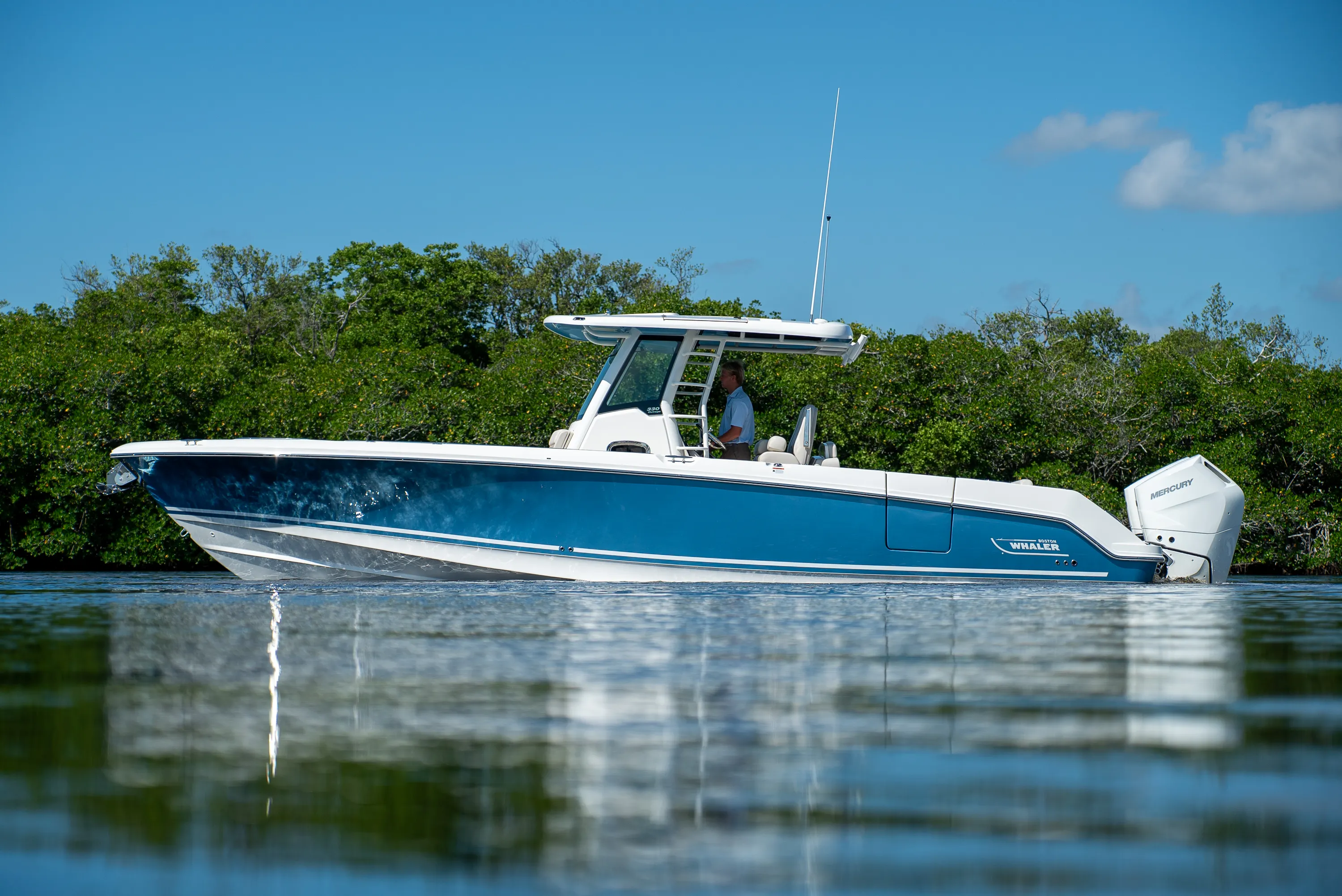 2026 Boston Whaler 330 Outrage Image Thumbnail #26
