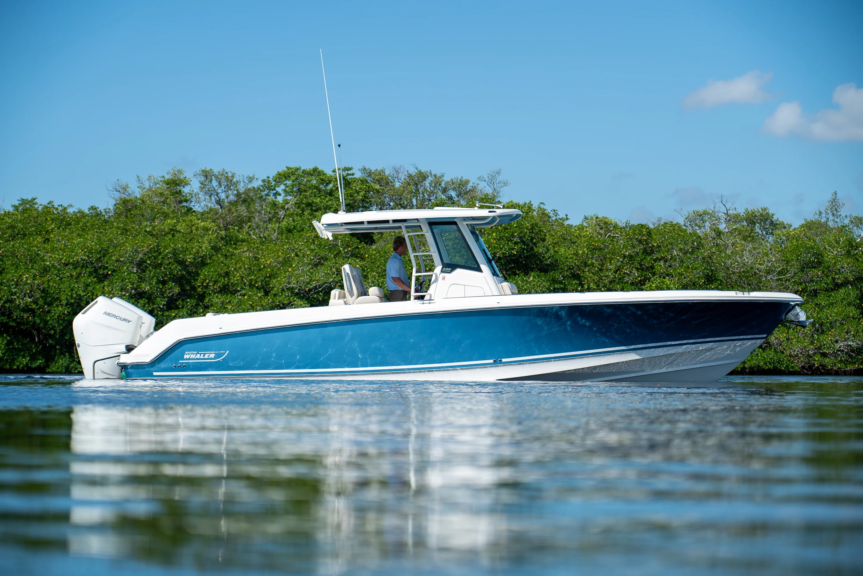 2026 Boston Whaler 330 Outrage Image Thumbnail #21