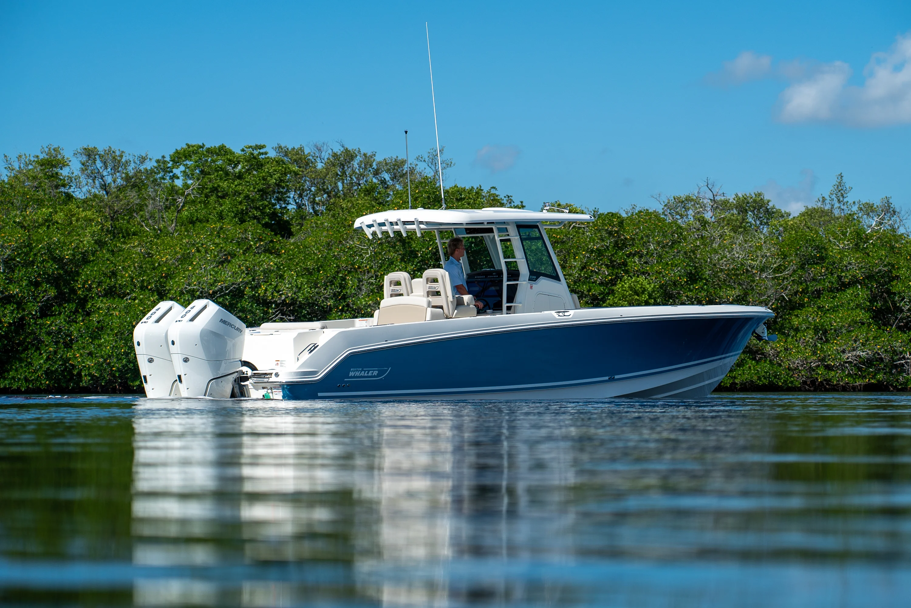 2026 Boston Whaler 330 Outrage Image Thumbnail #32