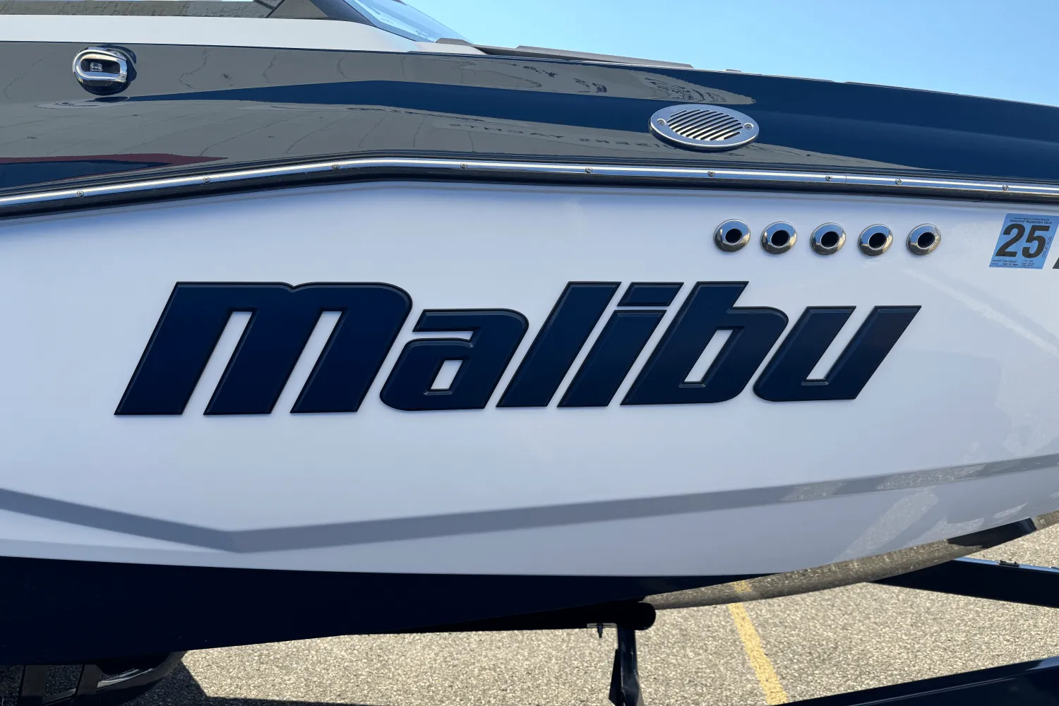 2023 Malibu 25 LSV Image Thumbnail #4