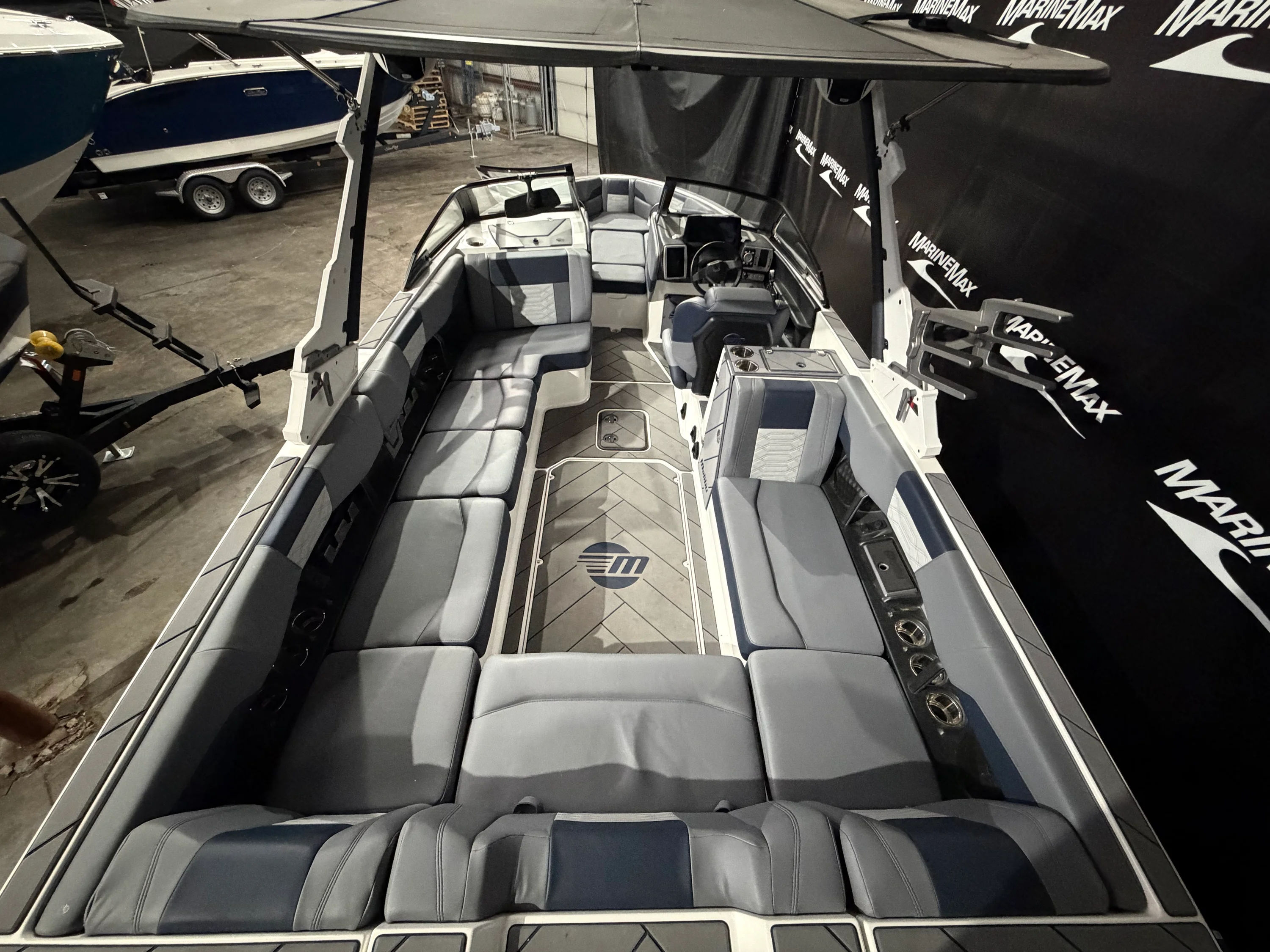 2023 Malibu 25 LSV Image Thumbnail #10