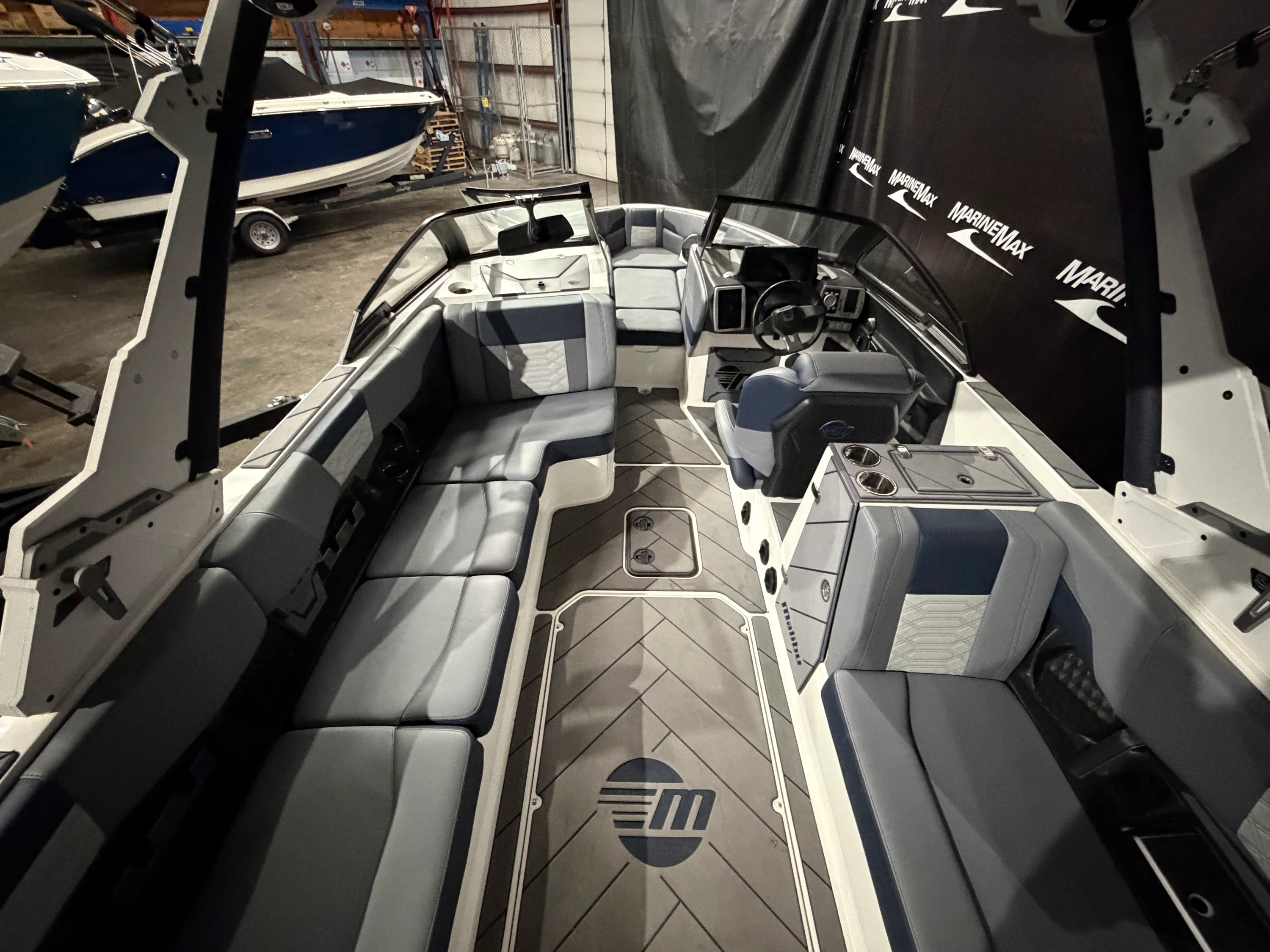 2023 Malibu 25 LSV Image Thumbnail #11