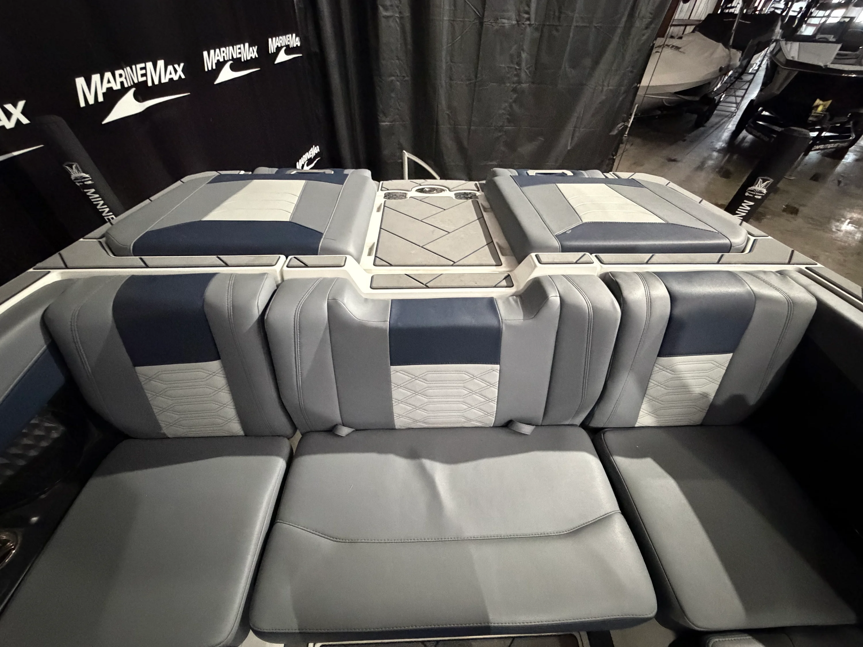 2023 Malibu 25 LSV Image Thumbnail #16