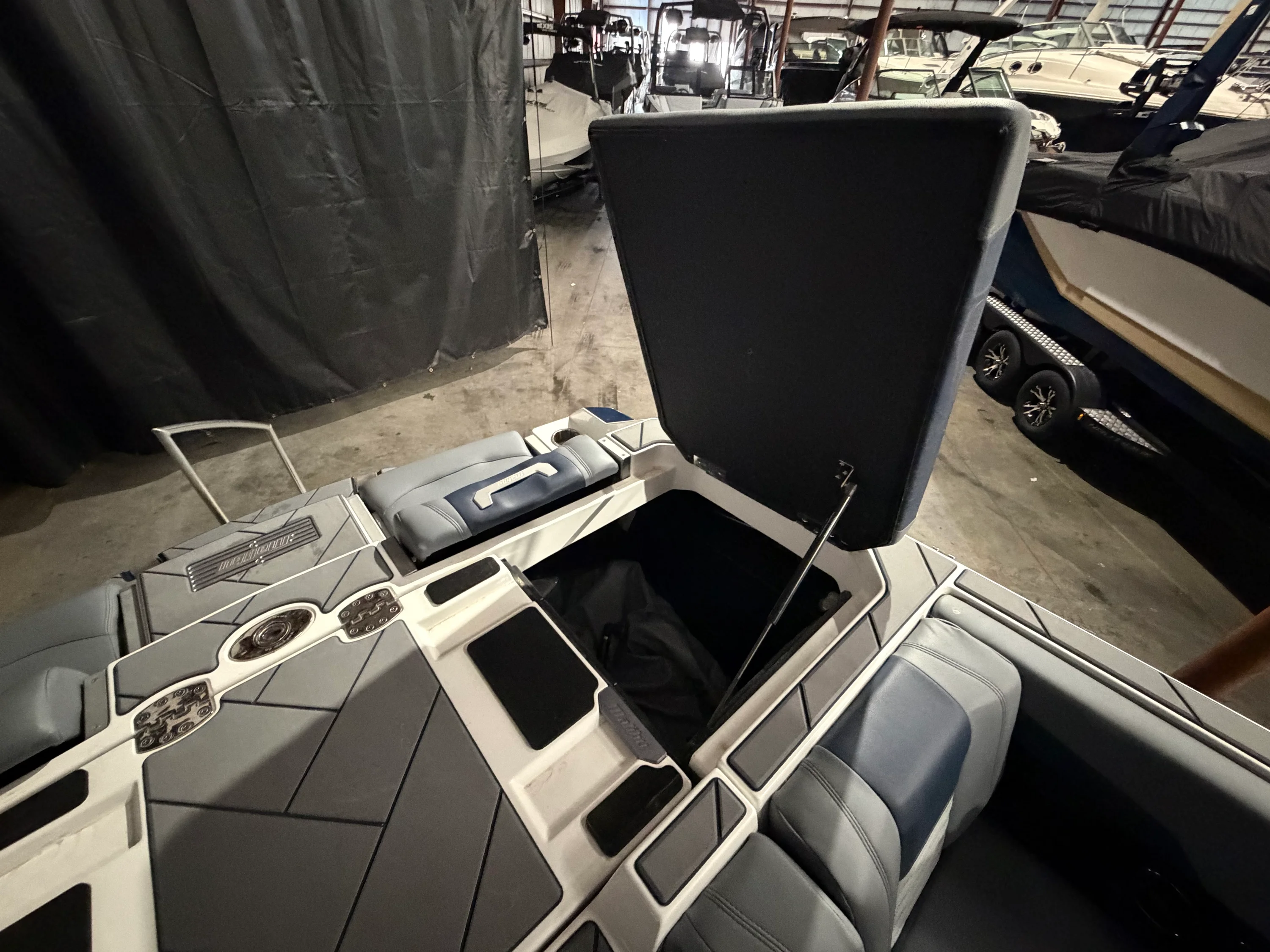 2023 Malibu 25 LSV Image Thumbnail #13