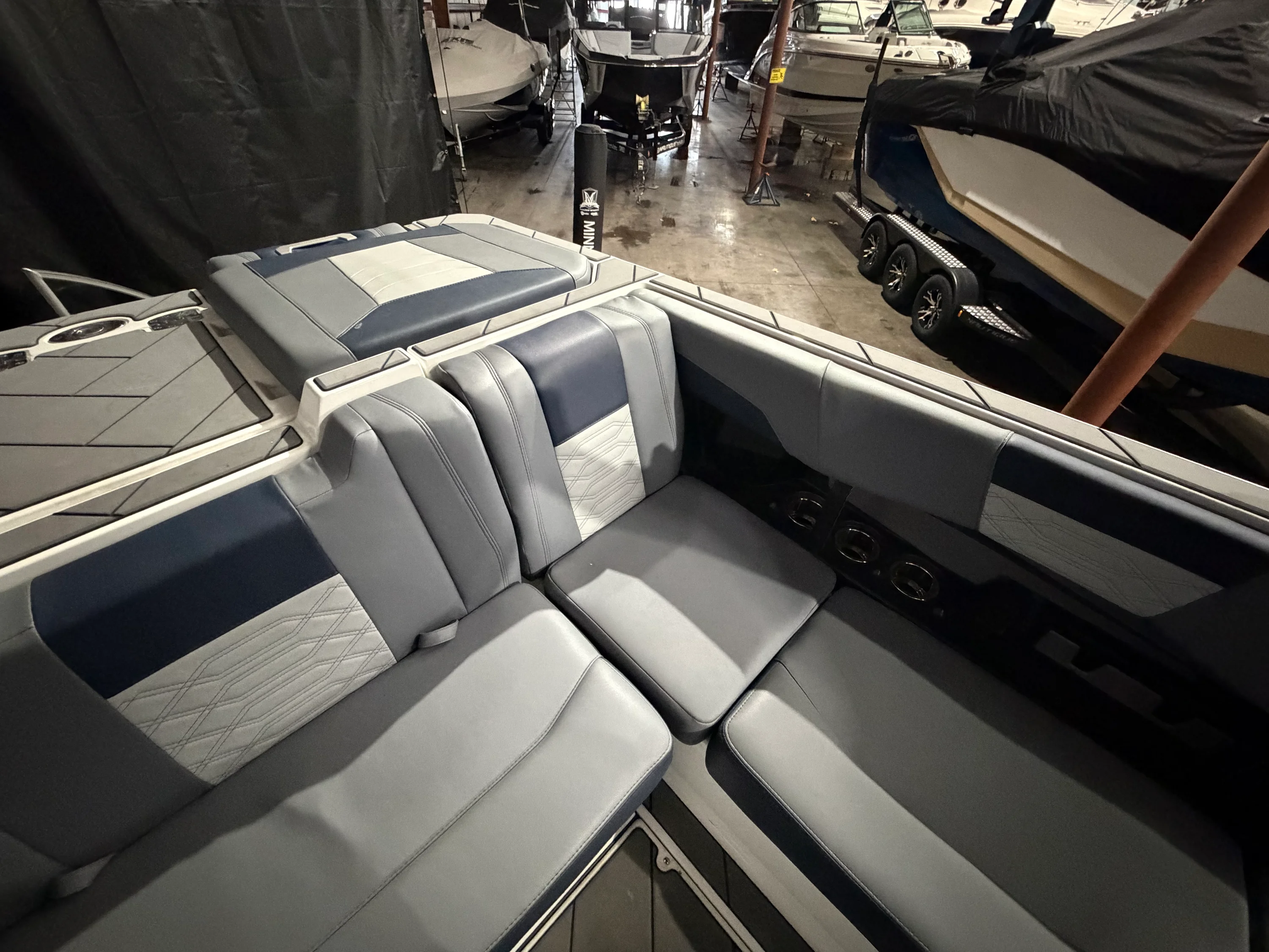 2023 Malibu 25 LSV Image Thumbnail #17