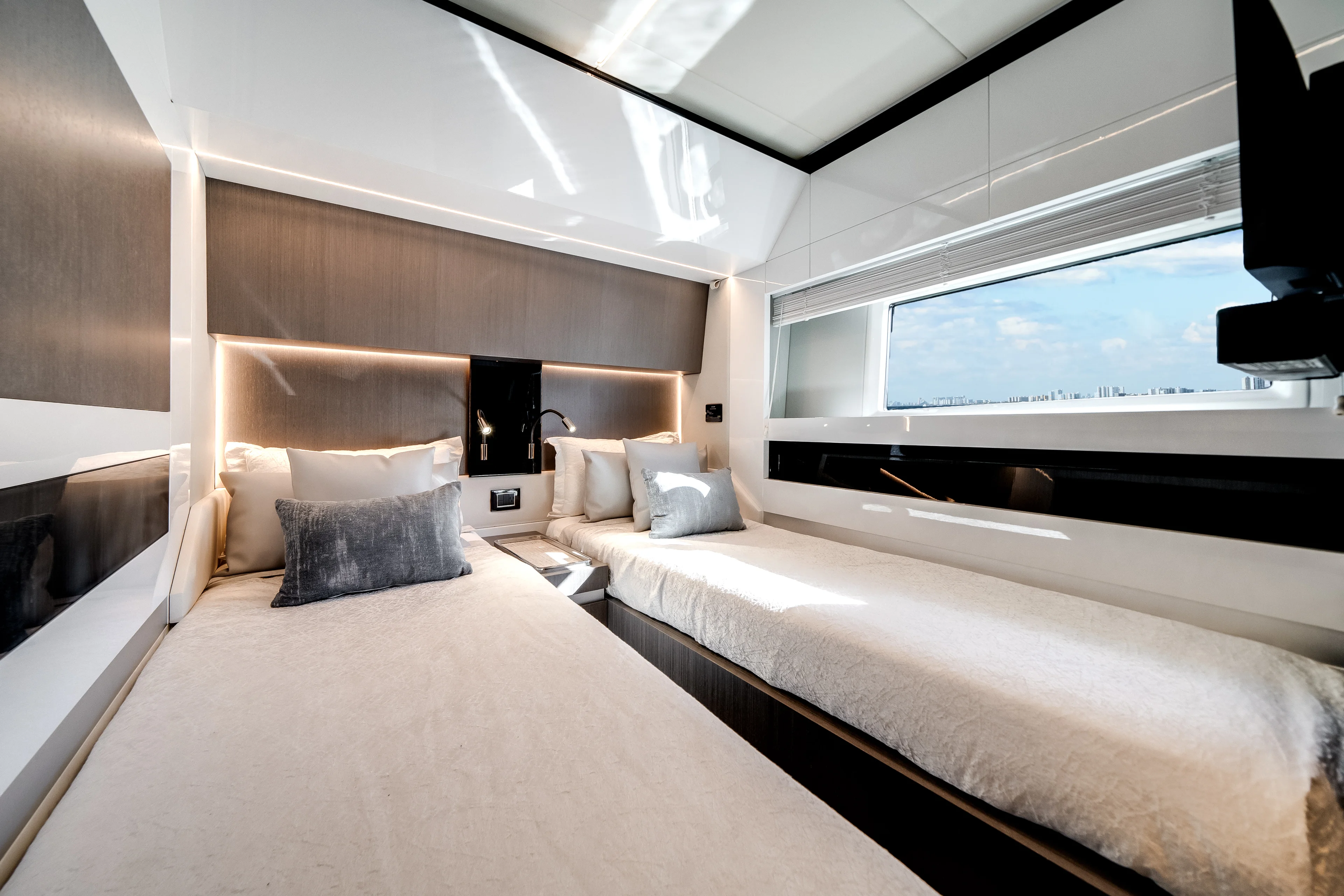 2022 Azimut S7 Image Thumbnail #22