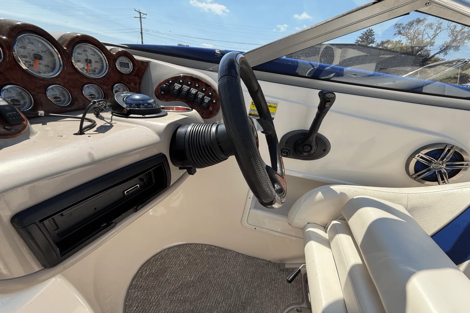 2004 Rinker 232CC Image Thumbnail #32