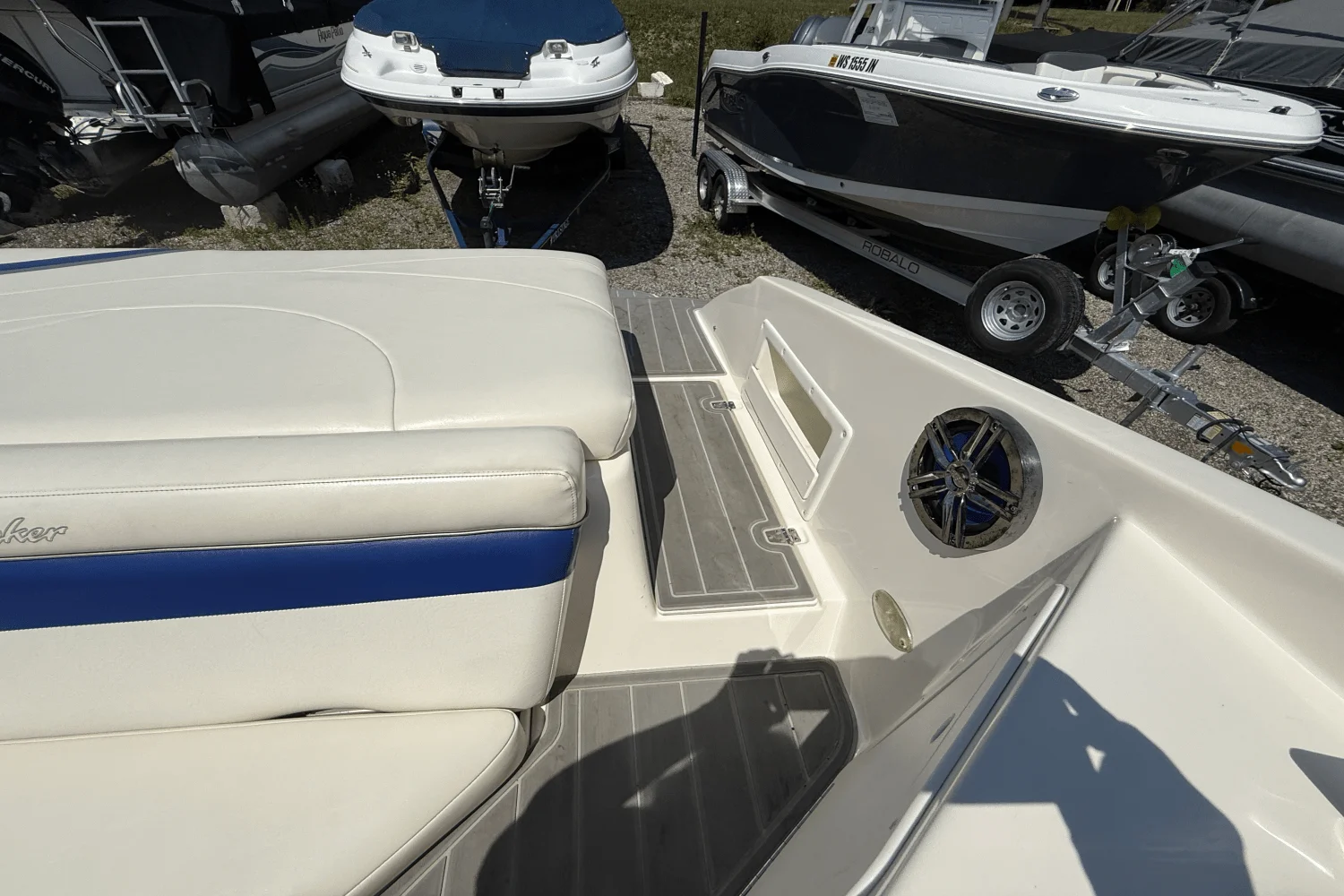 2004 Rinker 232CC Image Thumbnail #16