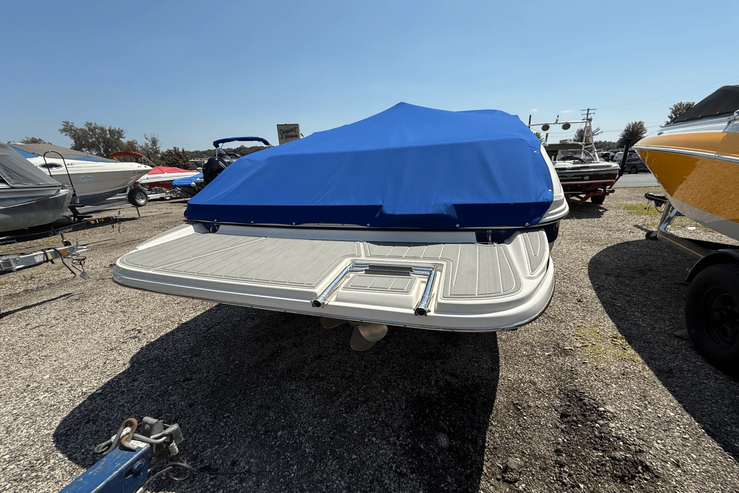 2004 Rinker 232CC Image Thumbnail #4