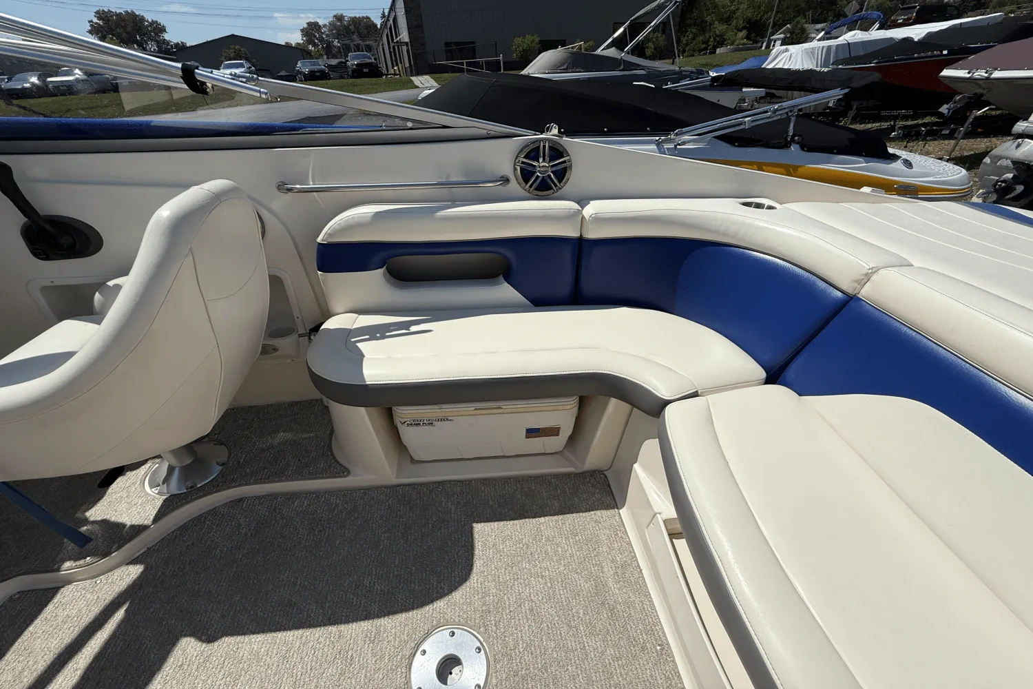 2004 Rinker 232CC Image Thumbnail #18