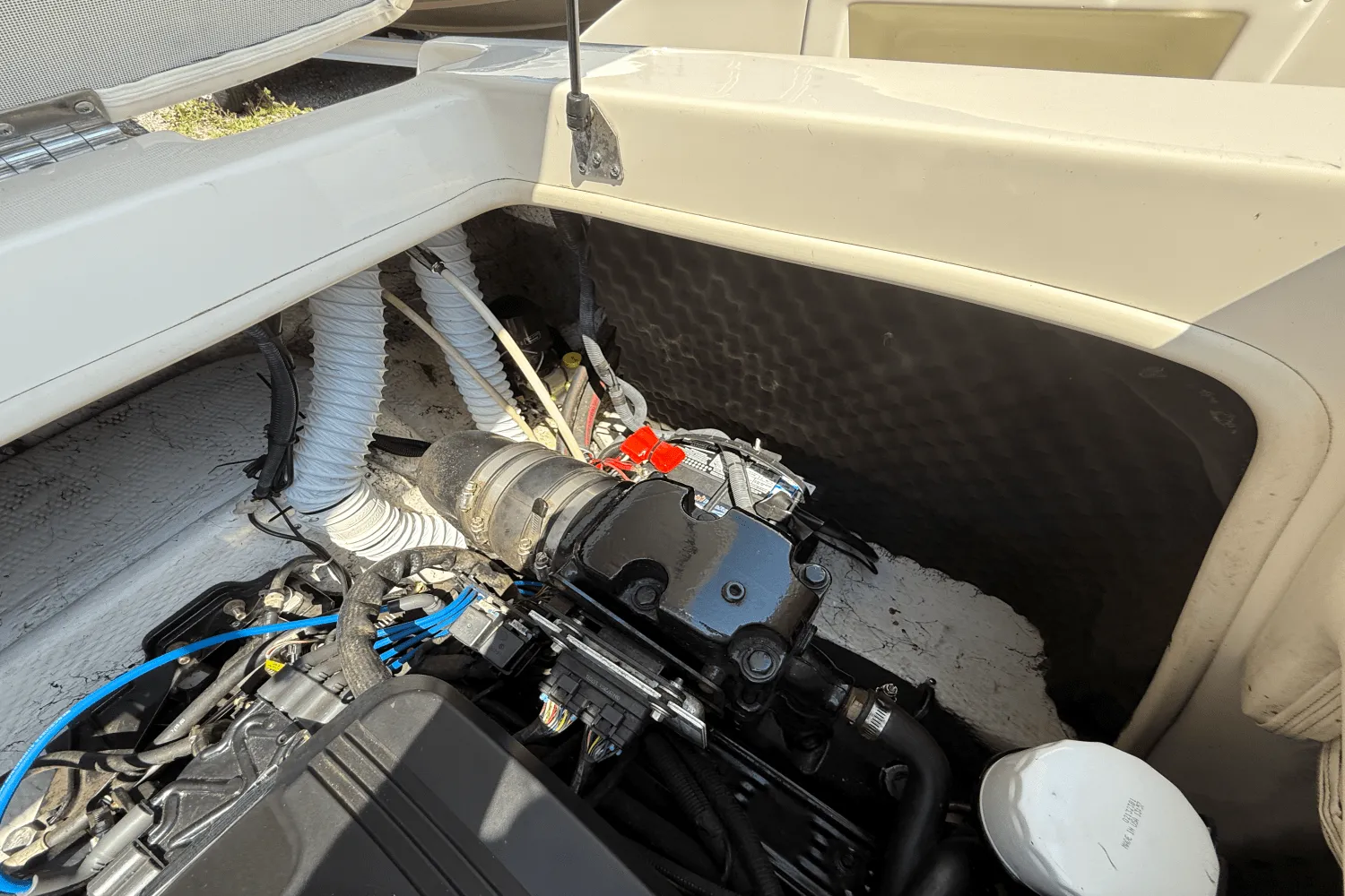 2004 Rinker 232CC Image Thumbnail #24