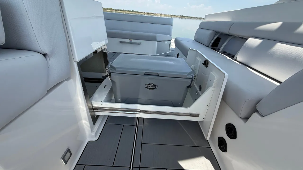 2024 Aviara AV40 Image Thumbnail #33