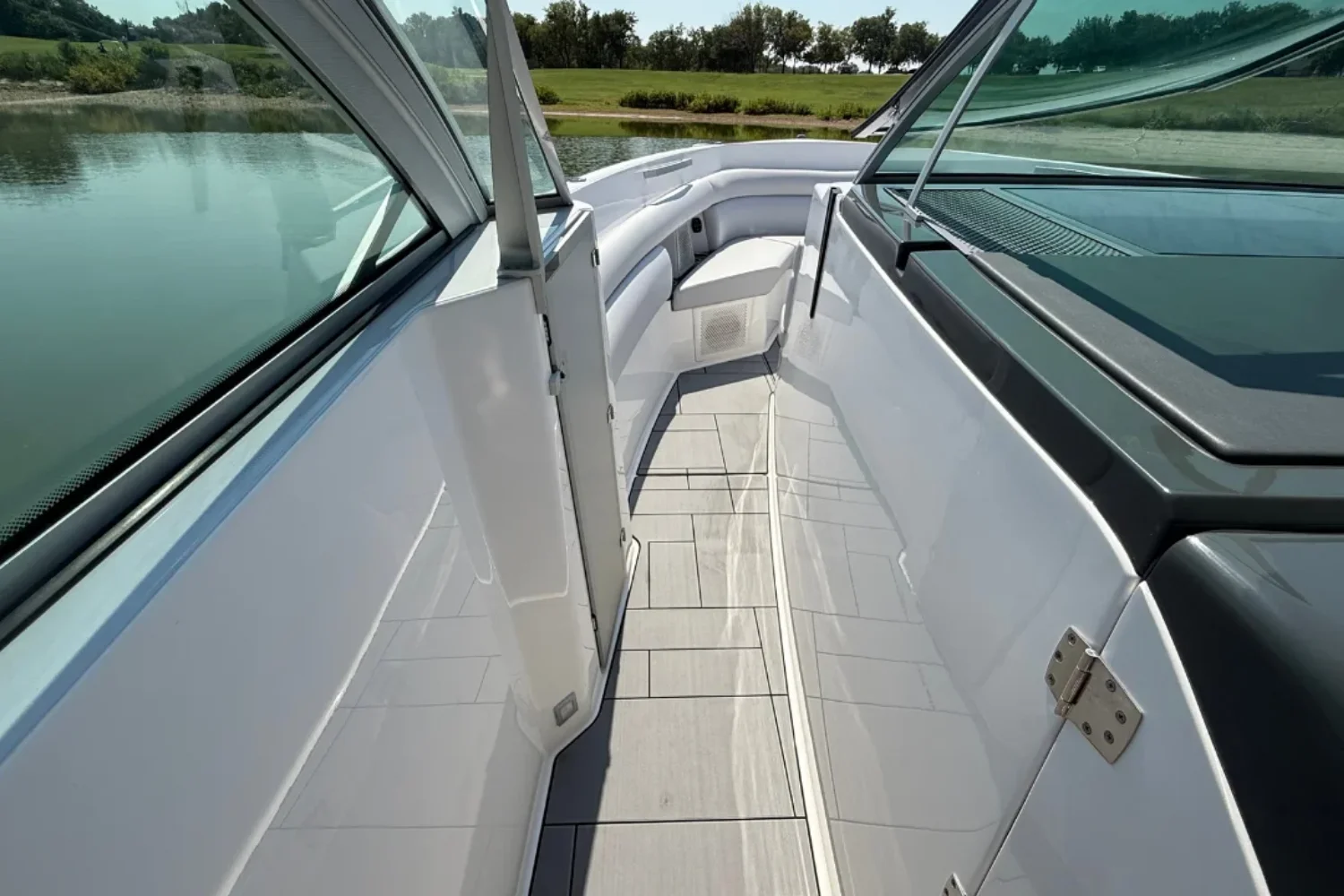 2024 Aviara AV40 Image Thumbnail #46