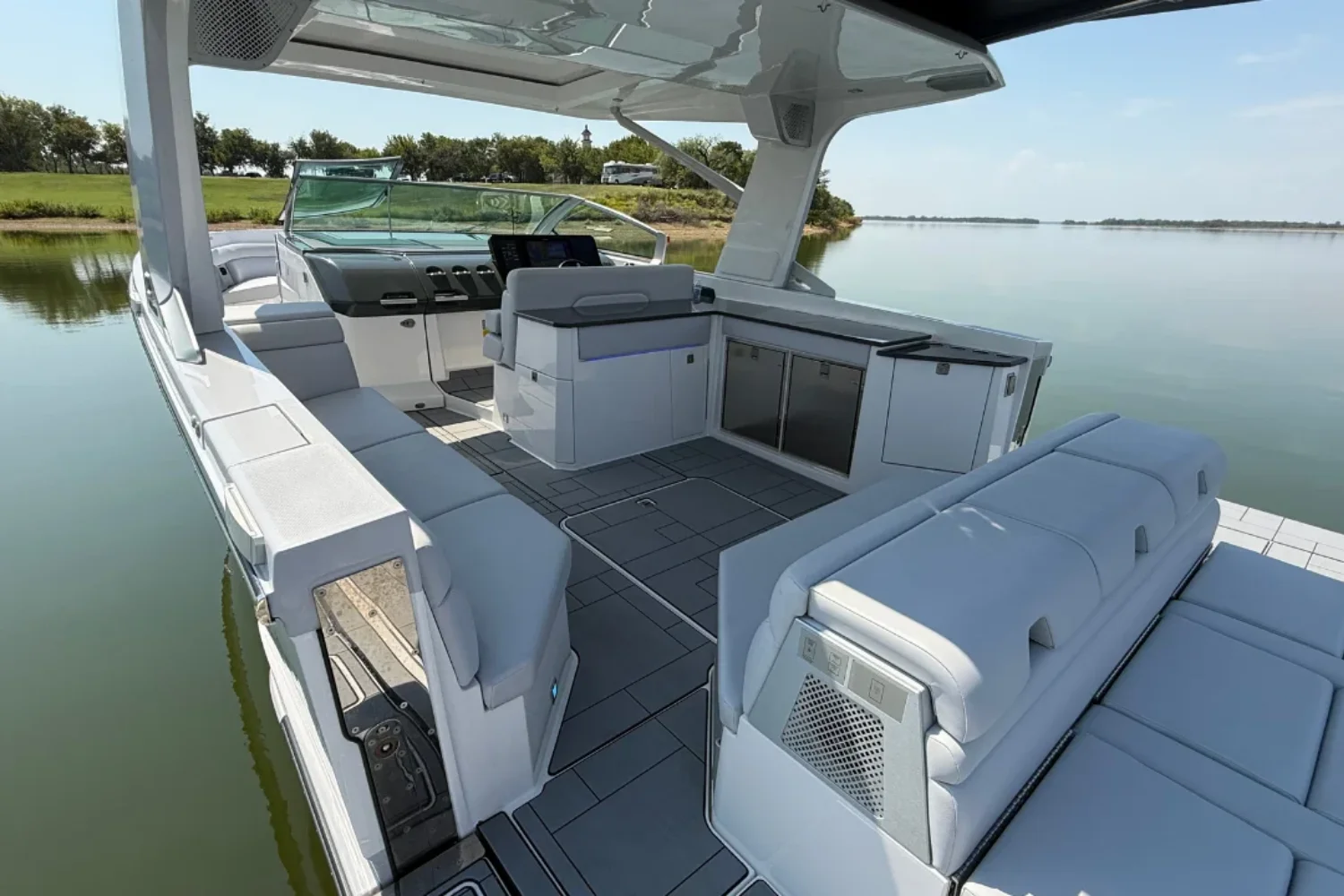 2024 Aviara AV40 Image Thumbnail #23