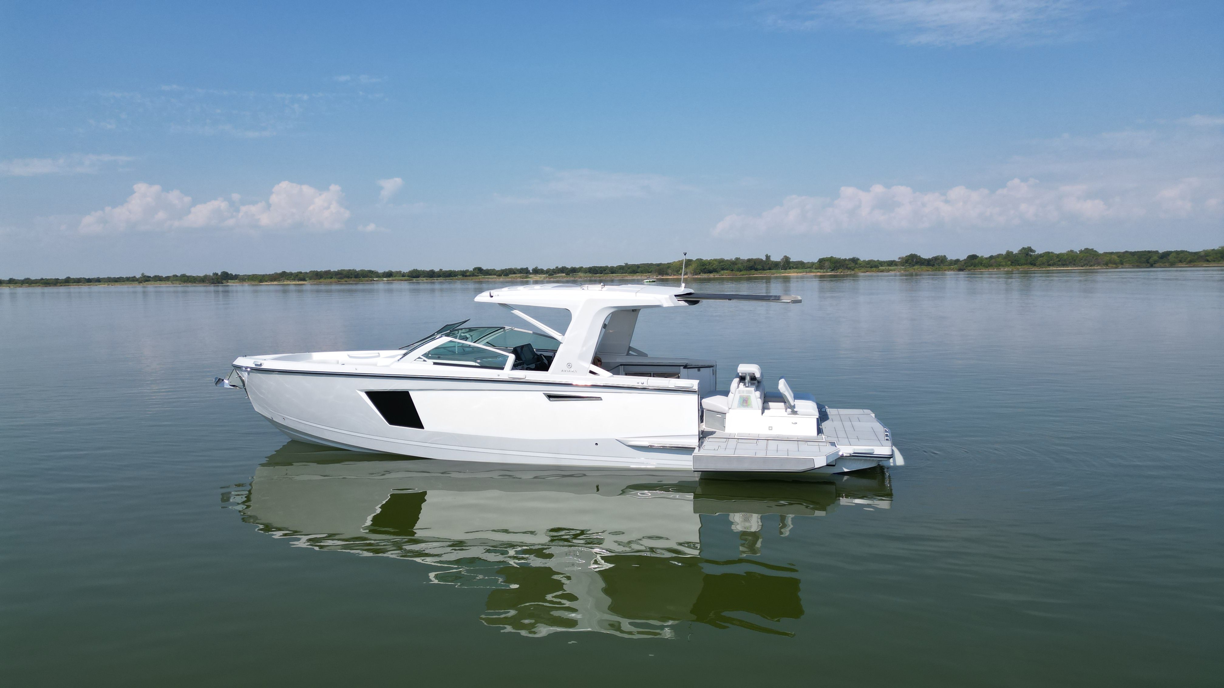 2024 Aviara AV40 Image Thumbnail #2