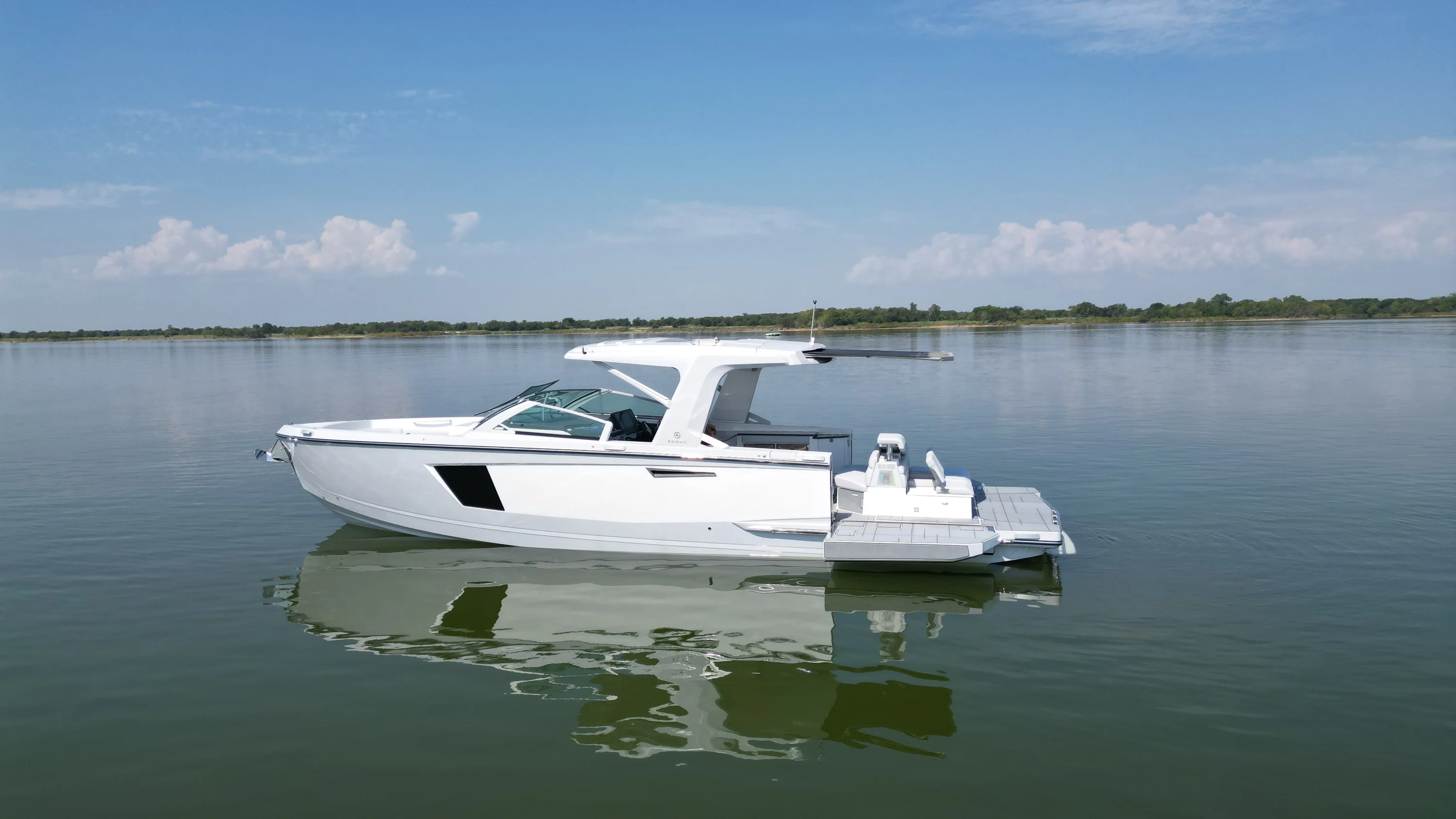 2024 Aviara AV40 Image Thumbnail #2