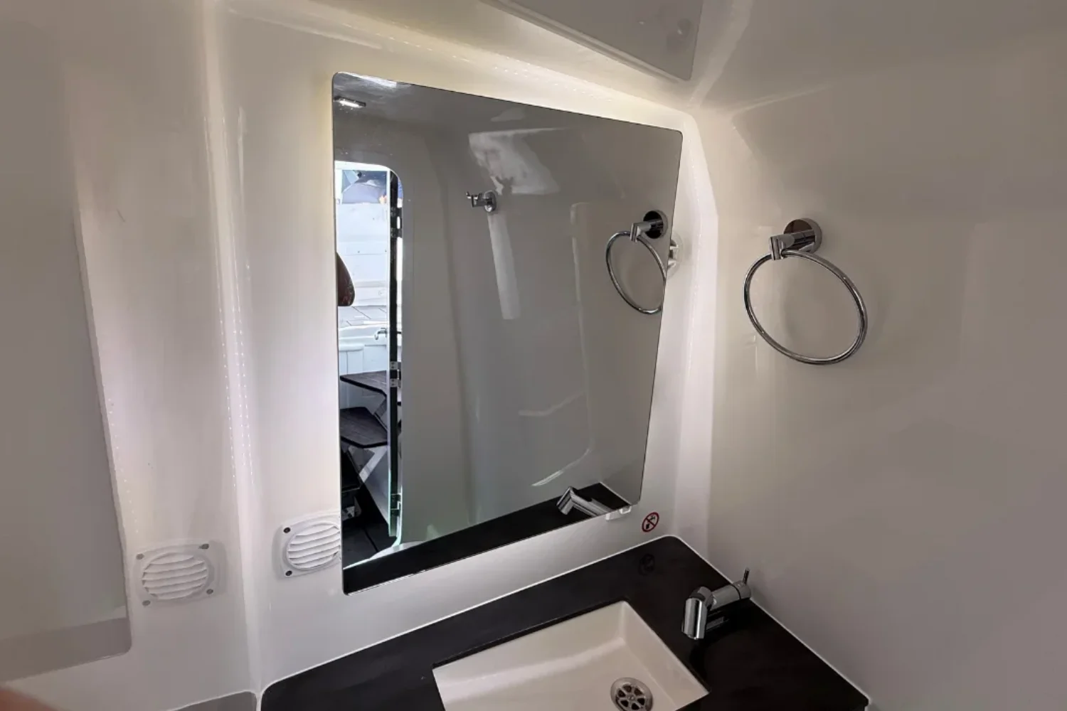 2024 Aviara AV40 Image Thumbnail #65