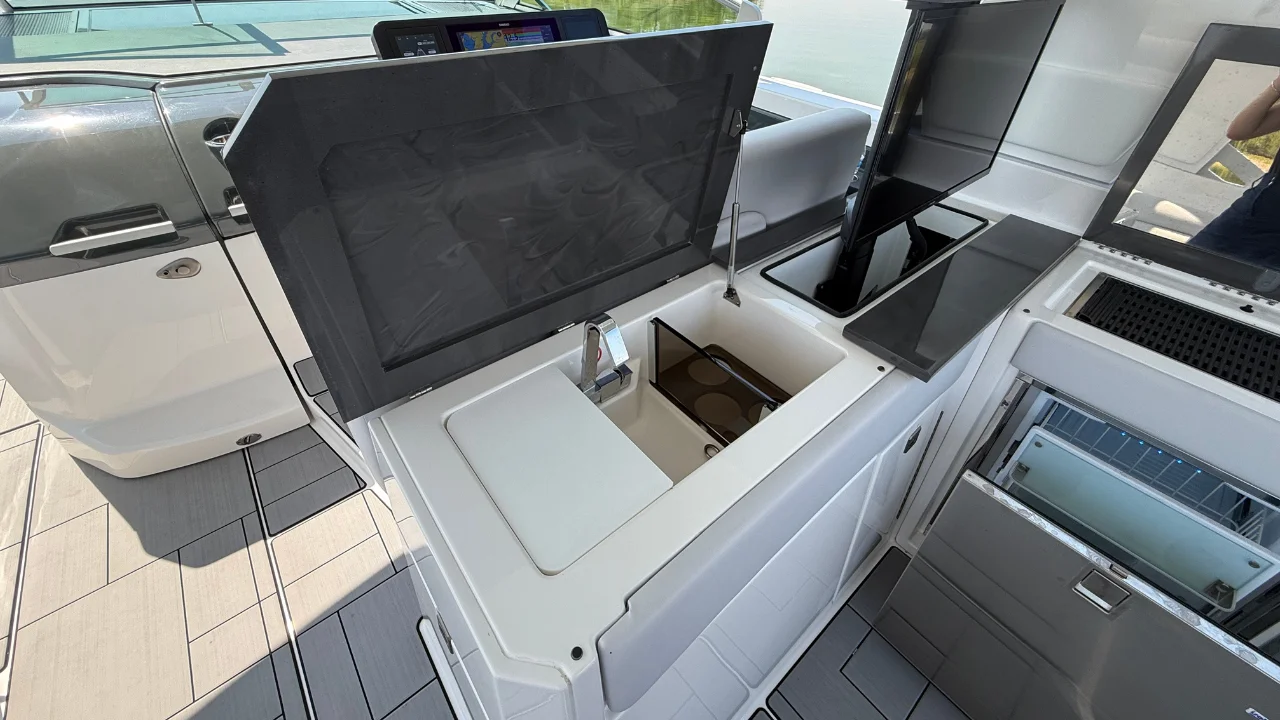 2024 Aviara AV40 Image Thumbnail #32