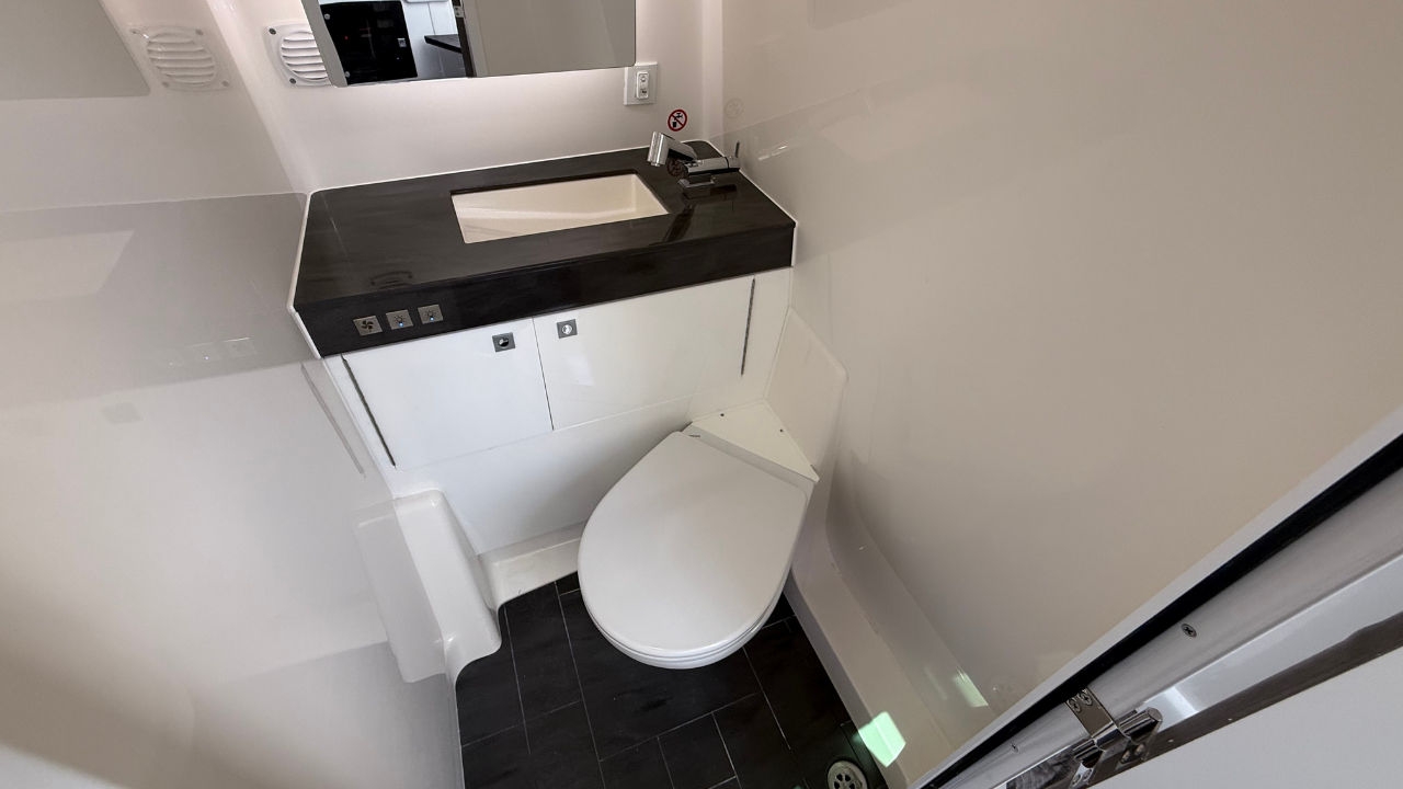 2024 Aviara AV40 Image Thumbnail #63