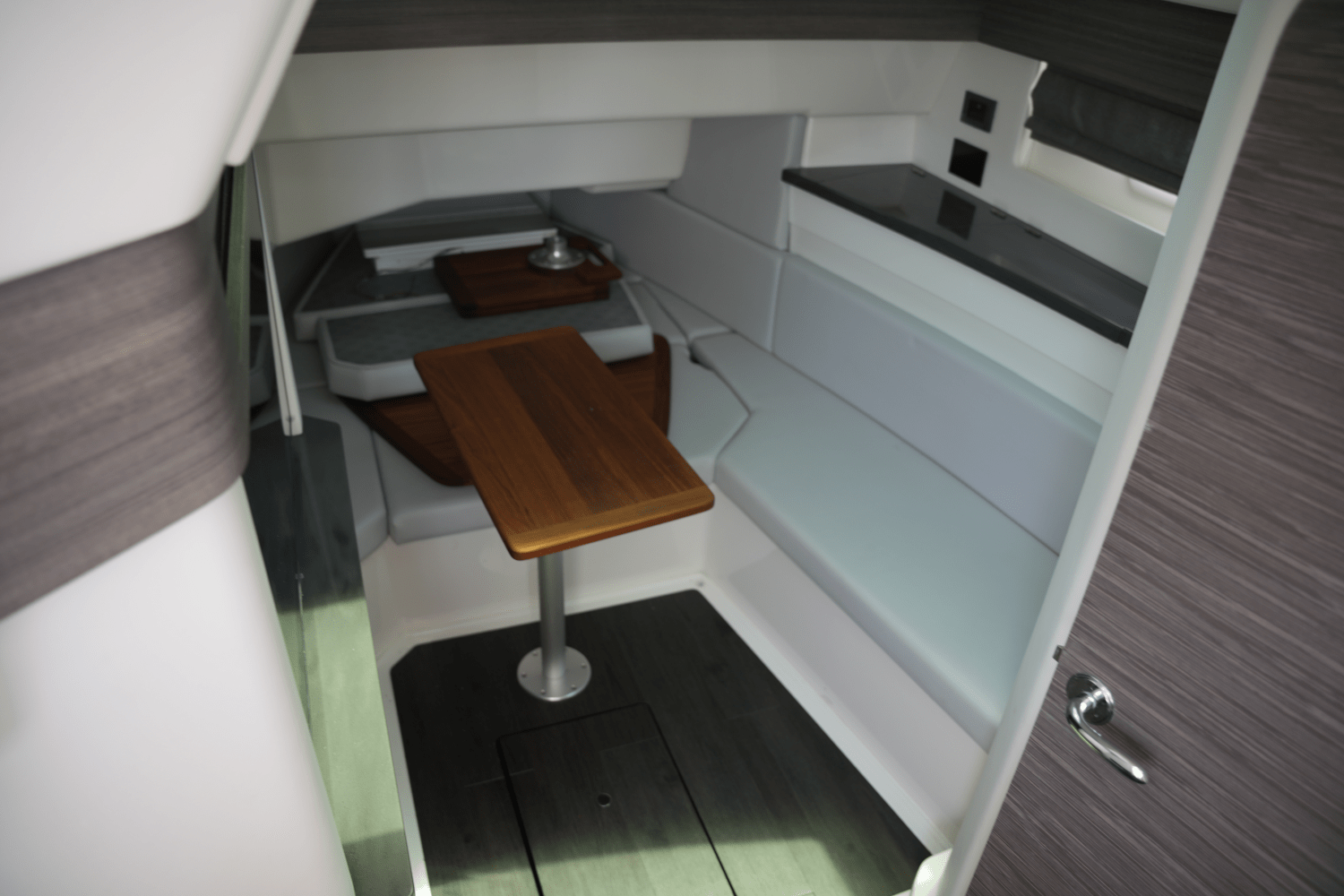 2024 Aviara AV40 Image Thumbnail #28
