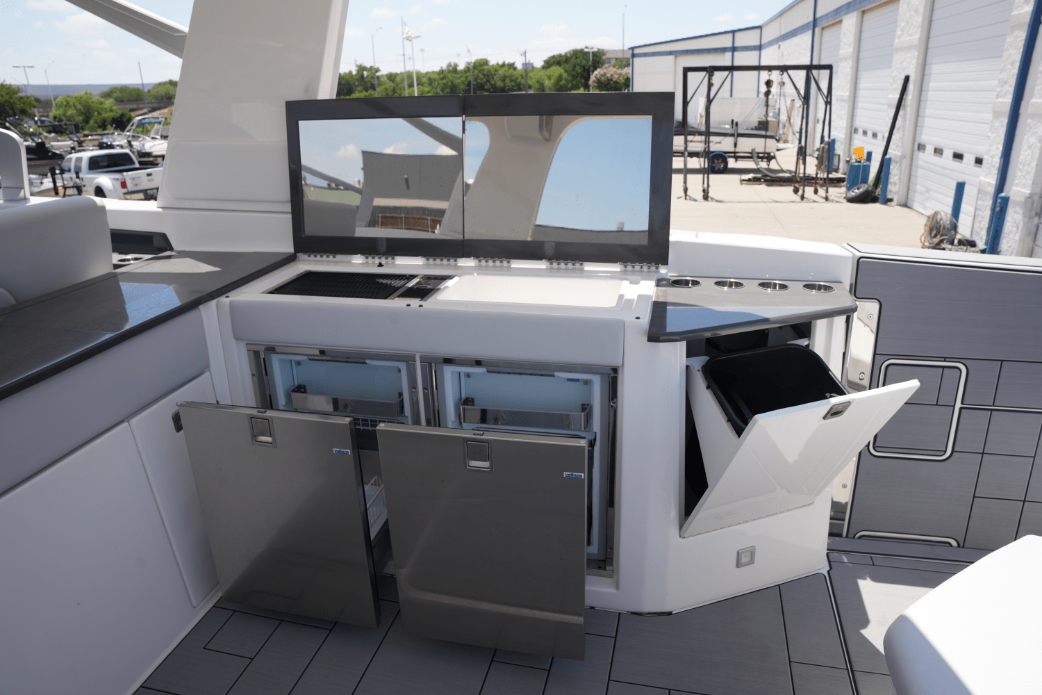 2024 Aviara AV40 Image Thumbnail #12
