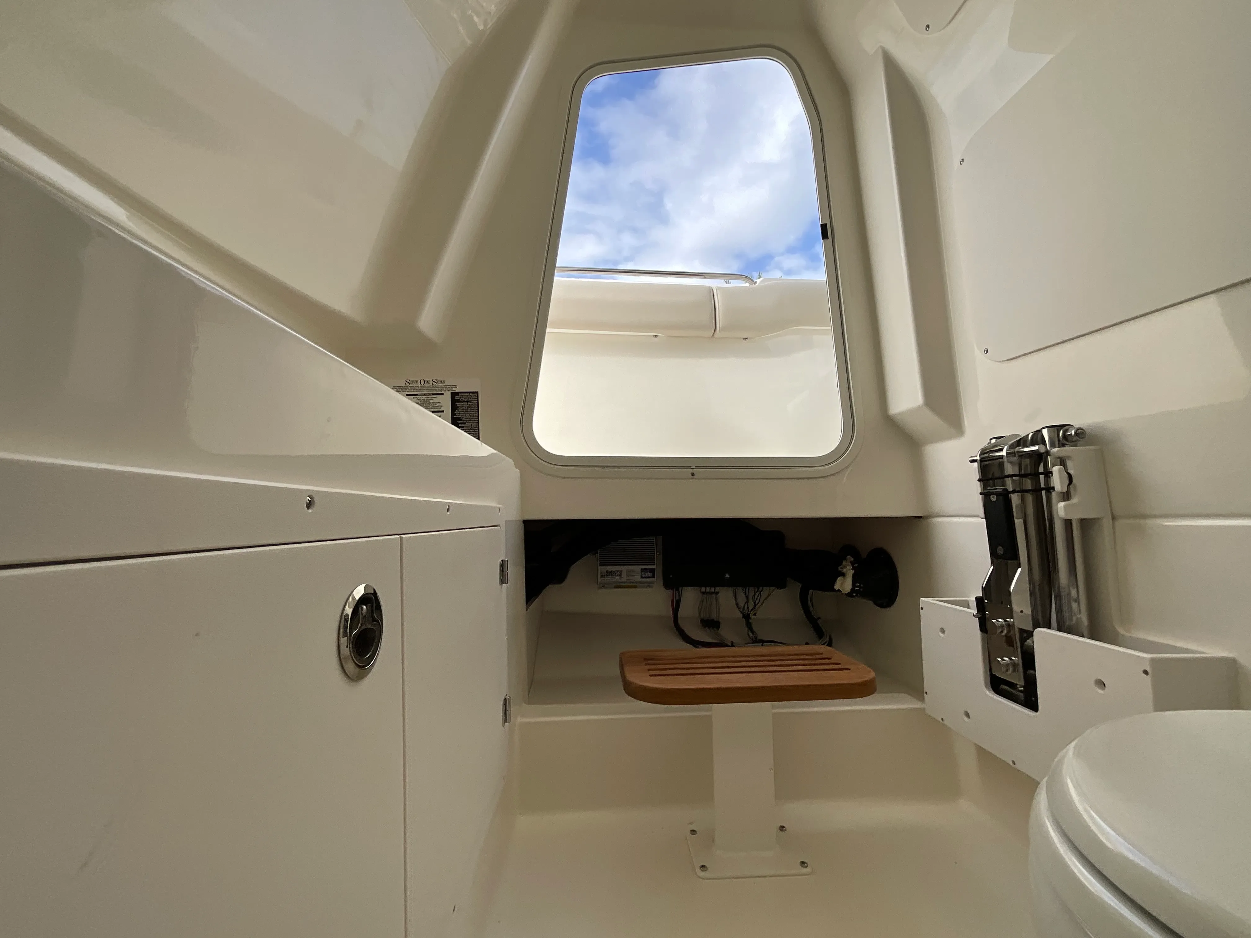 2026 Boston Whaler 330 Outrage Image Thumbnail #26