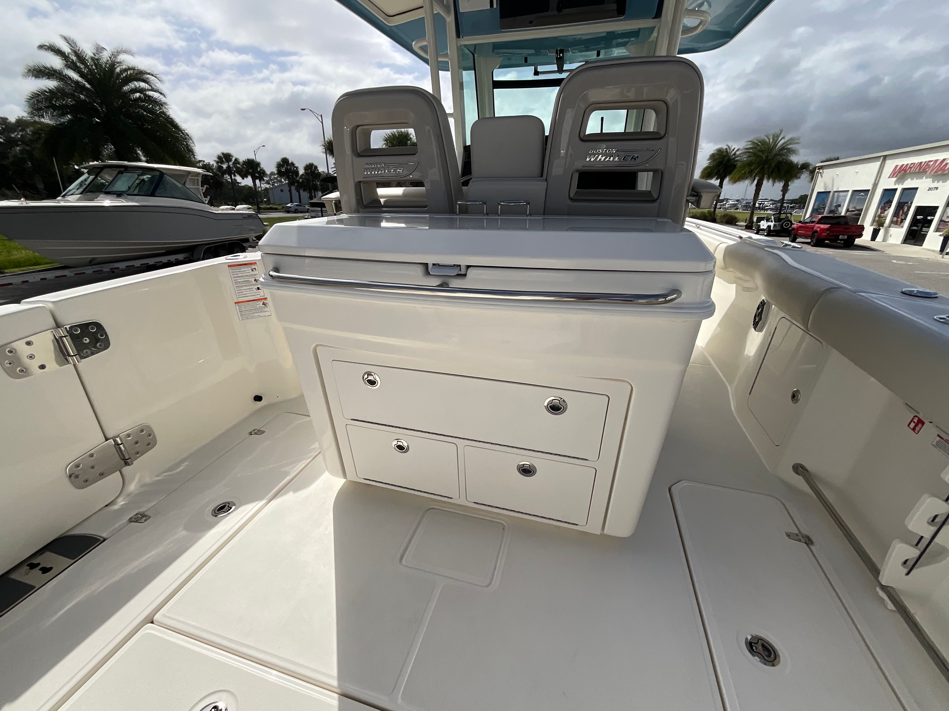 2026 Boston Whaler 330 Outrage Image Thumbnail #9