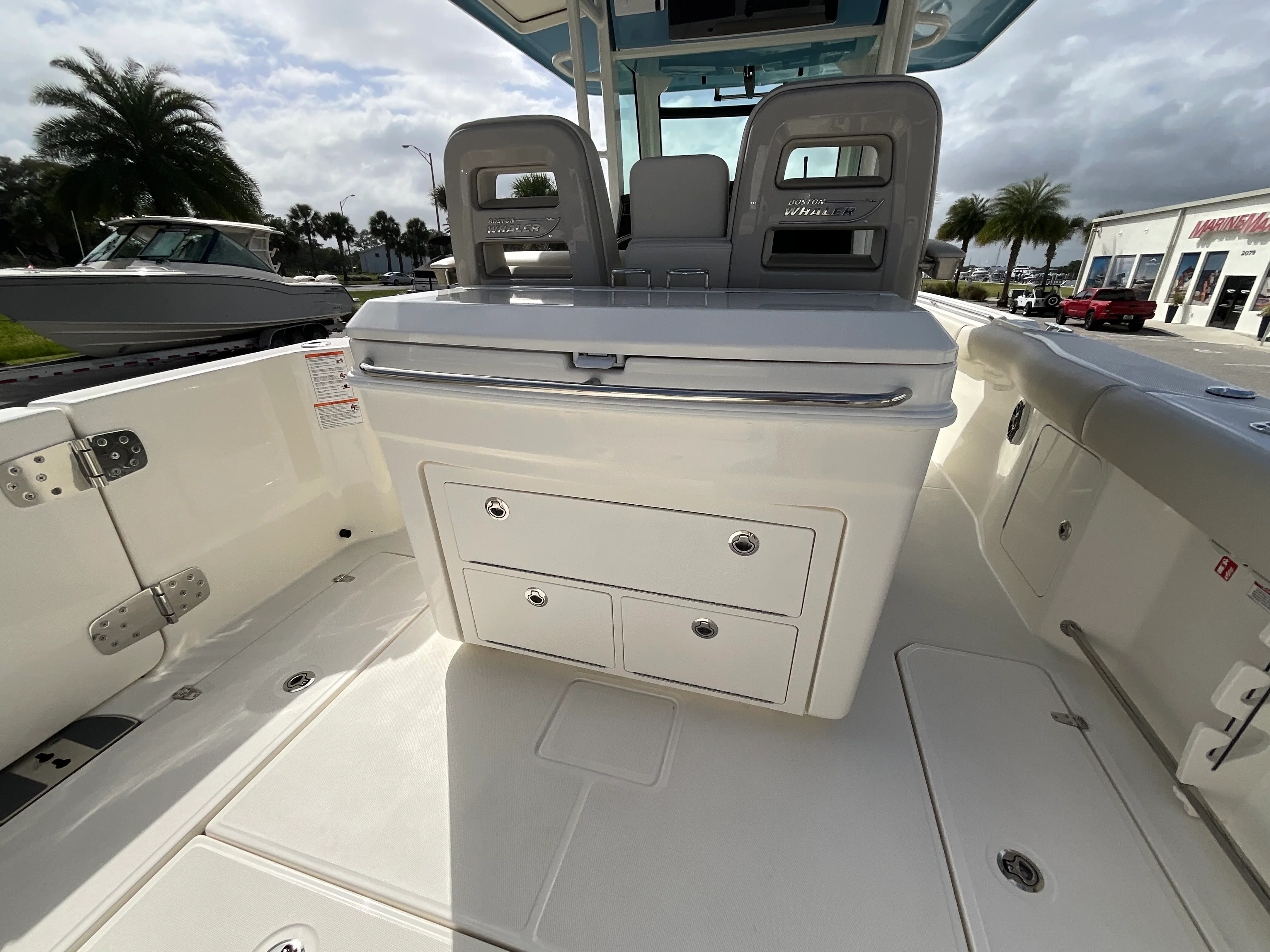 2026 Boston Whaler 330 Outrage Image Thumbnail #9