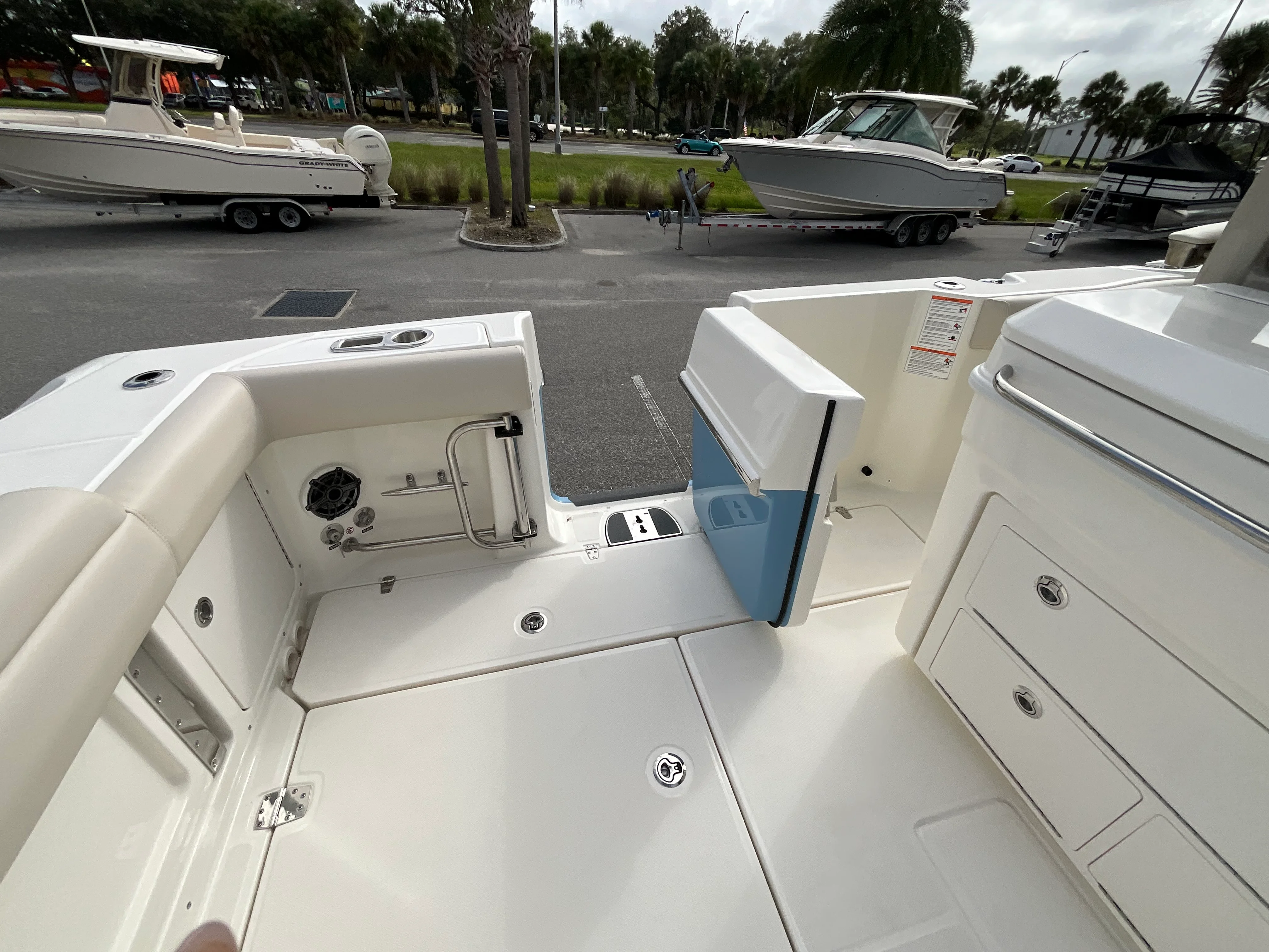 2026 Boston Whaler 330 Outrage Image Thumbnail #31