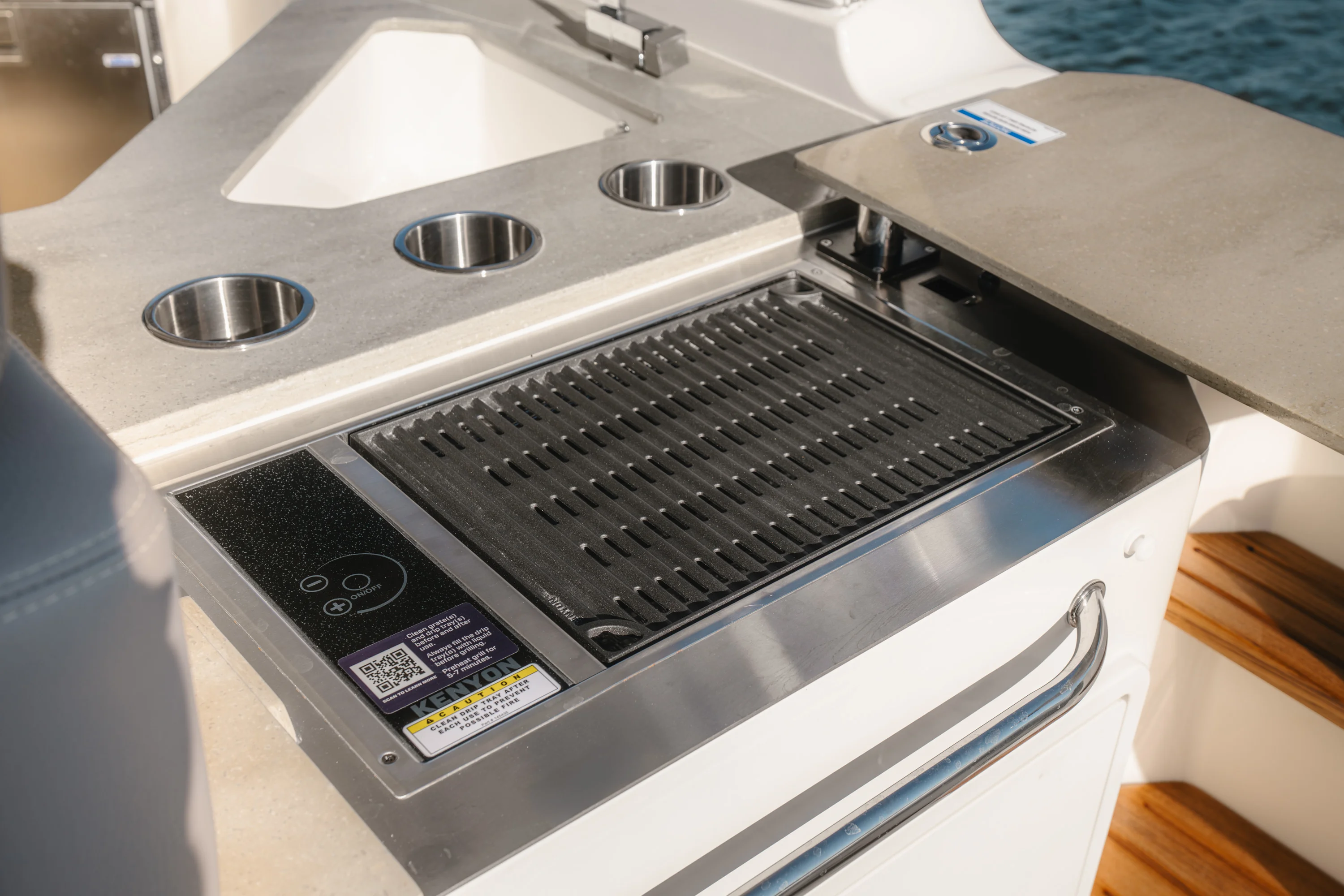 2026 Boston Whaler 350 Realm Image Thumbnail #13